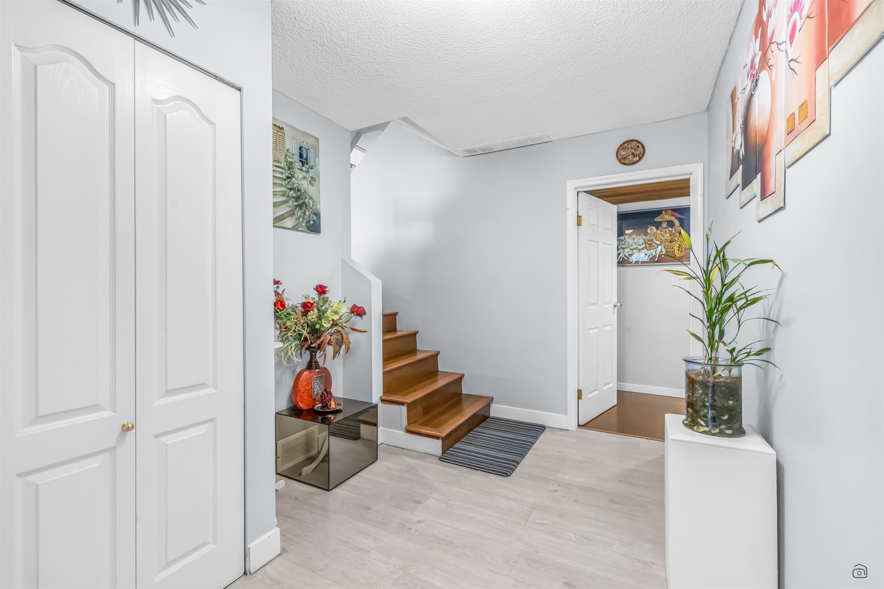 13277 64a Avenue, Surrey, V3W 7H9 — photo 3