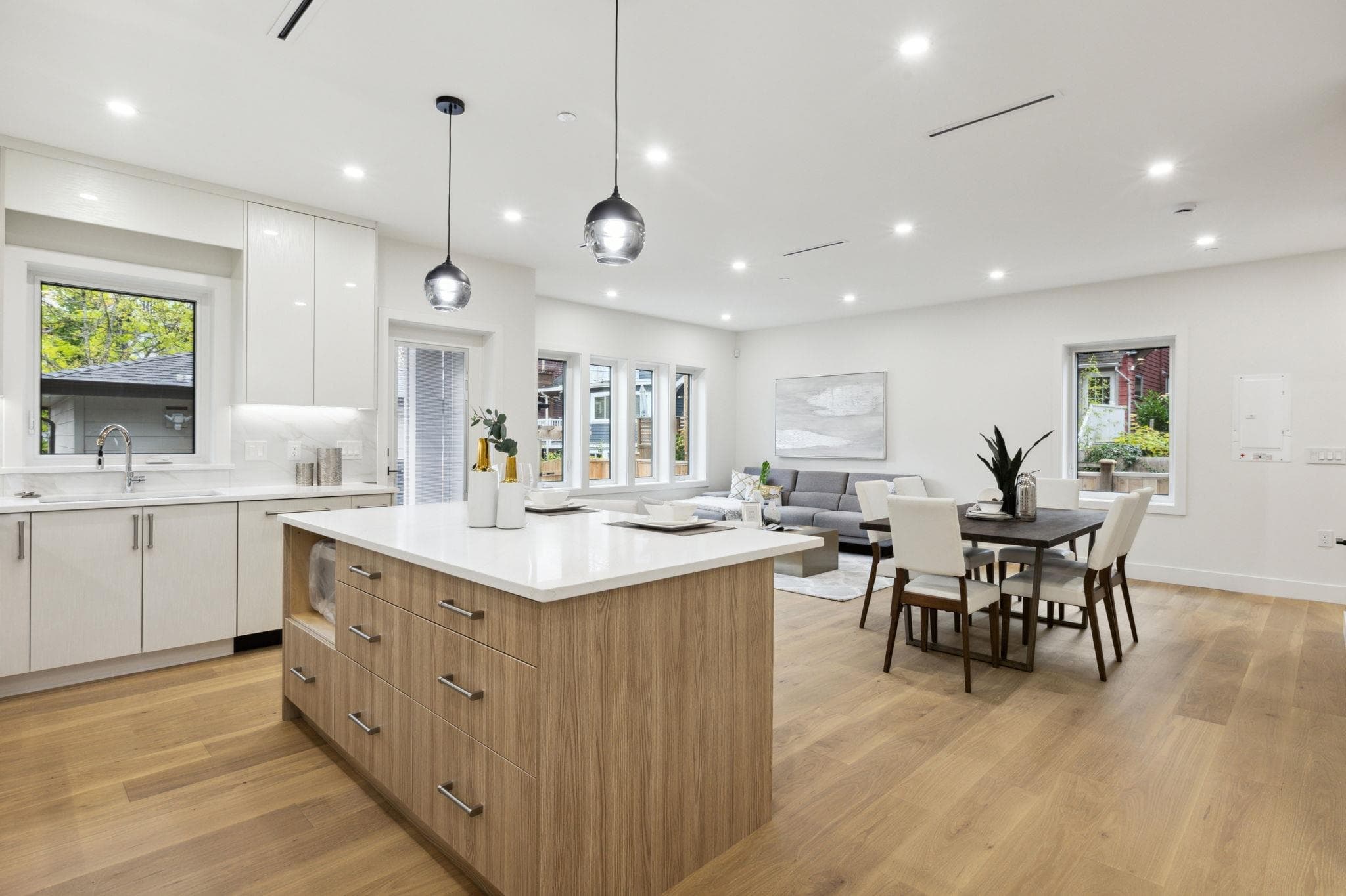2727 W 7th Avenue, Vancouver, V6K 1Z3 — photo 3
