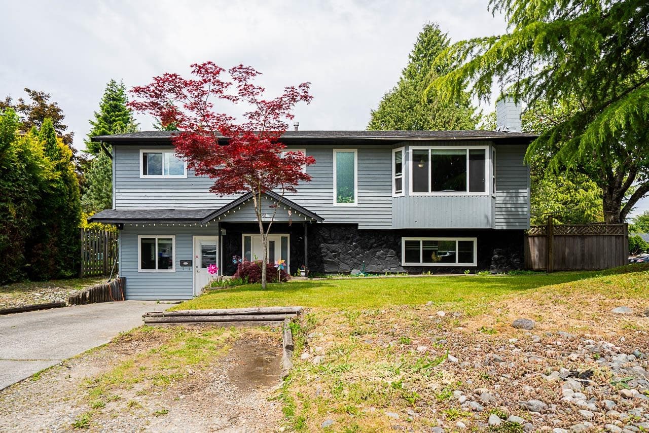 12991 65a Avenue, Surrey, V3W 7H6 — photo 2