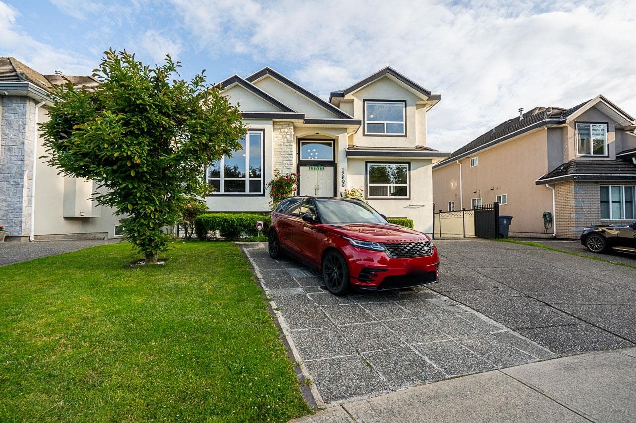12608 67a Avenue, Surrey, V3W 1G3 — photo 2
