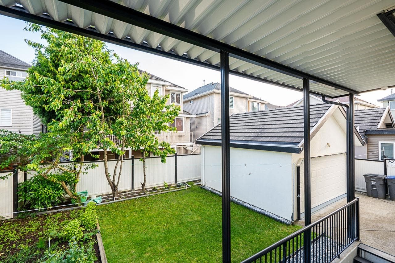 12608 67a Avenue, Surrey, V3W 1G3 — photo 4