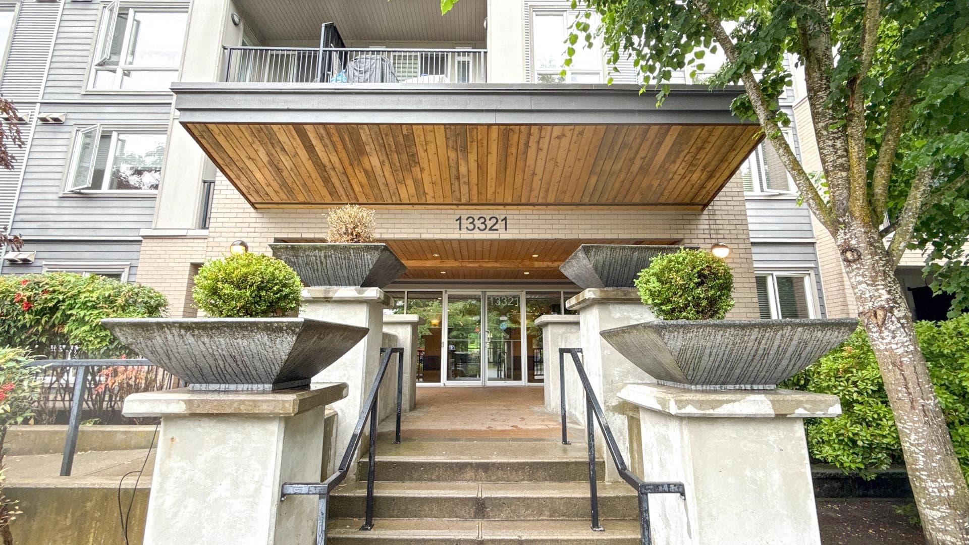 112 - 13321 102a Avenue, Surrey, V3T 1P6 — photo 3