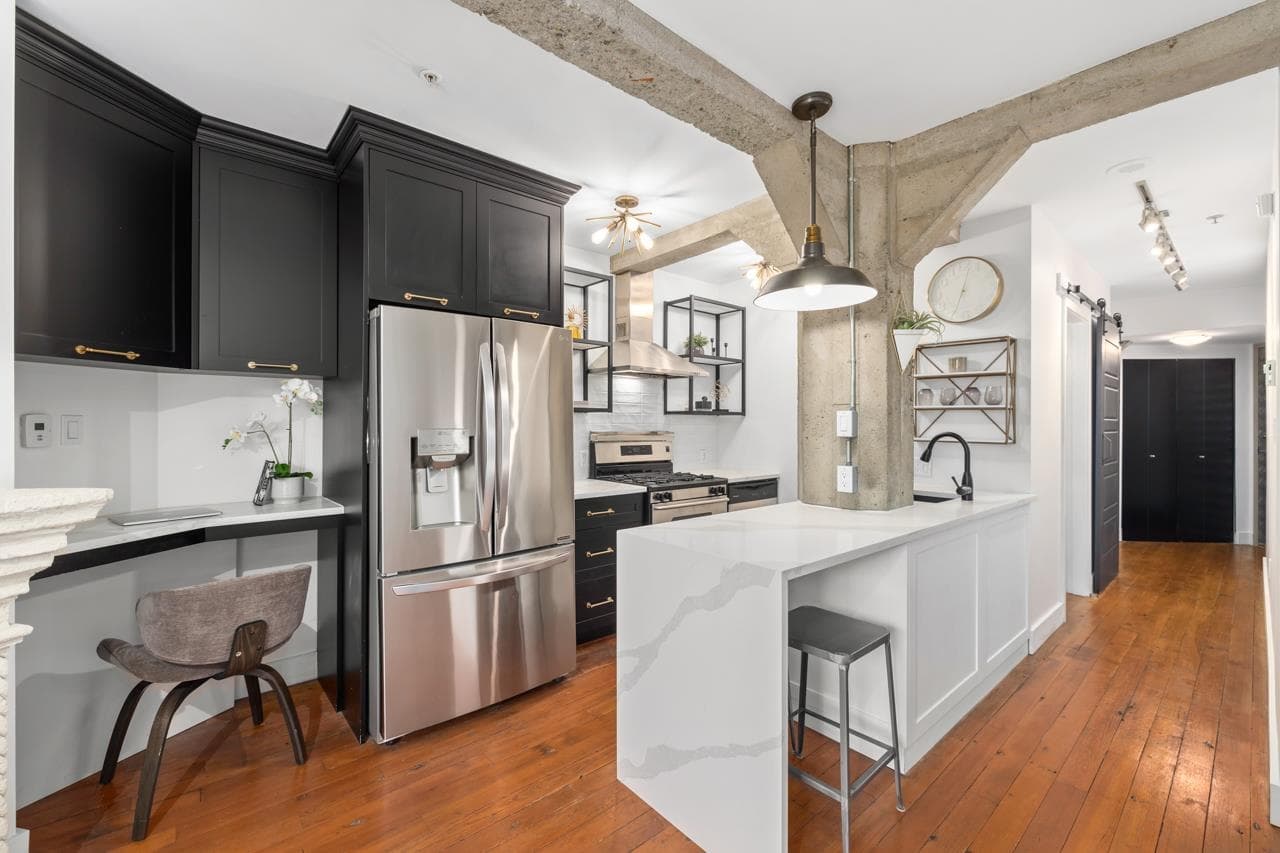 412 - 1216 Homer Street, Vancouver, V6B 6K5 — photo 2