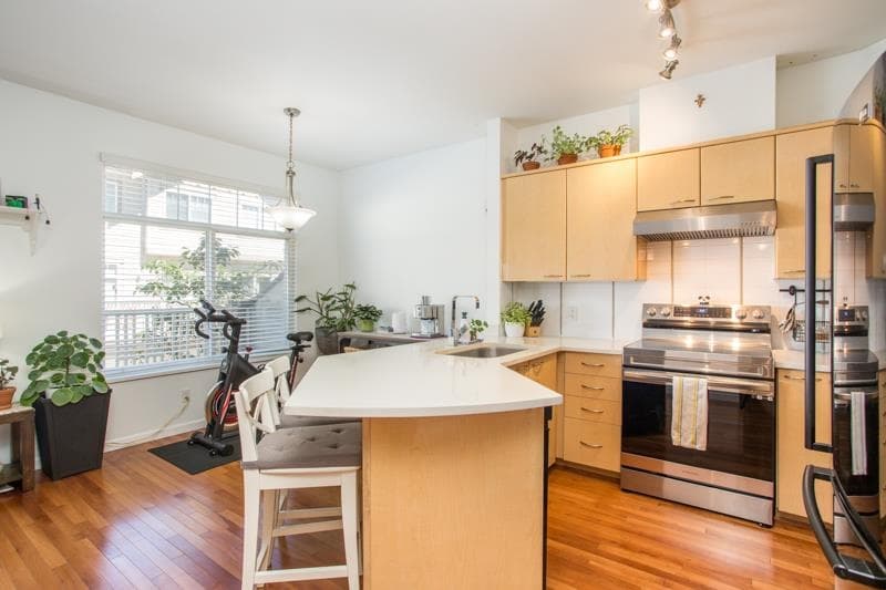 74 - 2678 King George Boulevard, Surrey, V4P 1H6 — photo 5