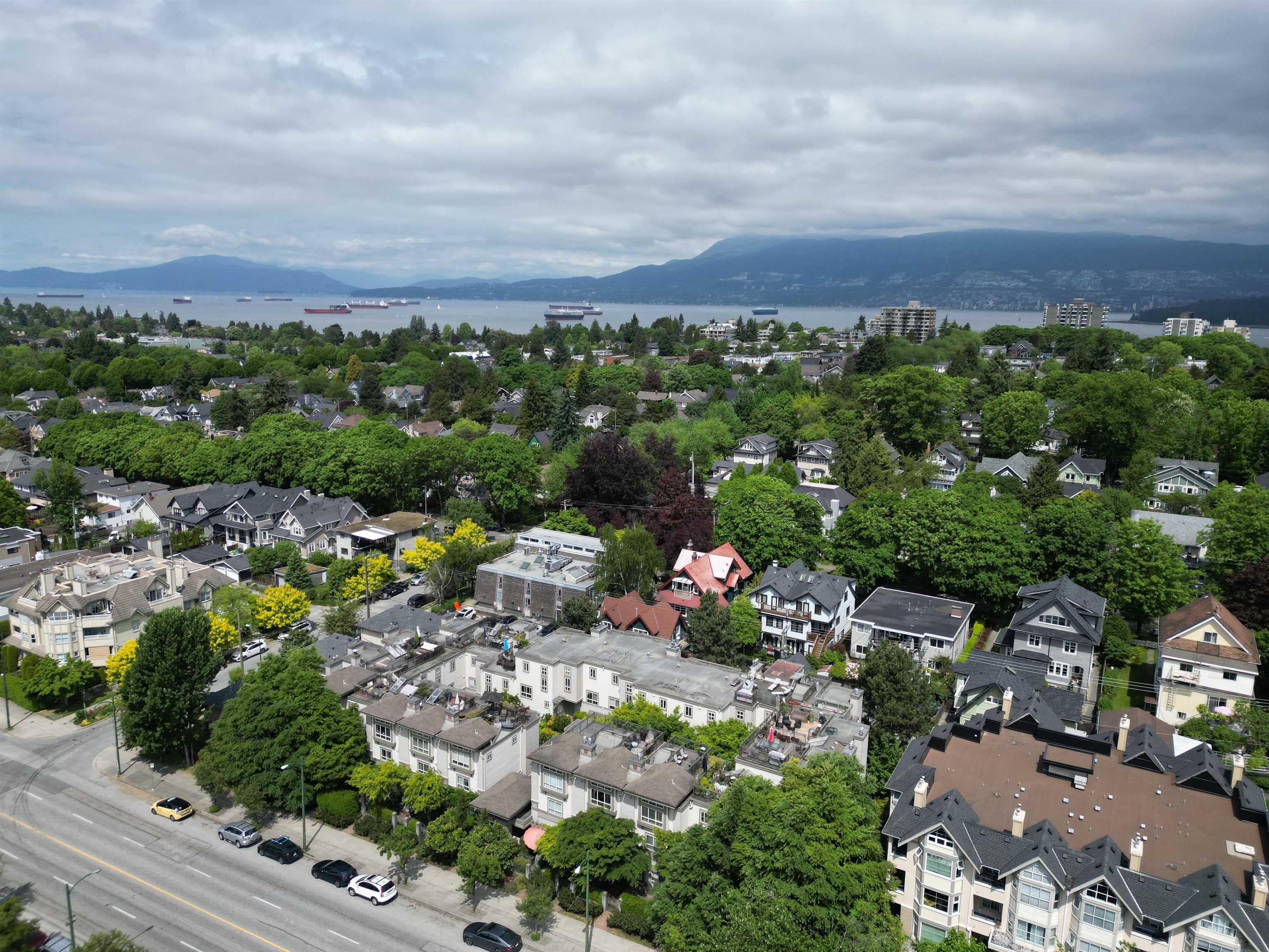 12 - 2375 W Broadway, Vancouver, V6K 2E6 — photo 2