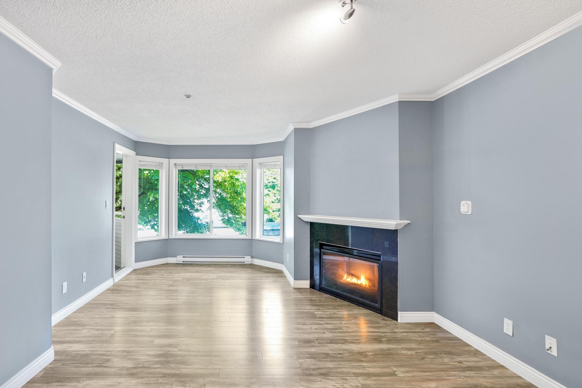 212 - 12110 80 Avenue, Surrey, V3W 0V2 — photo 2