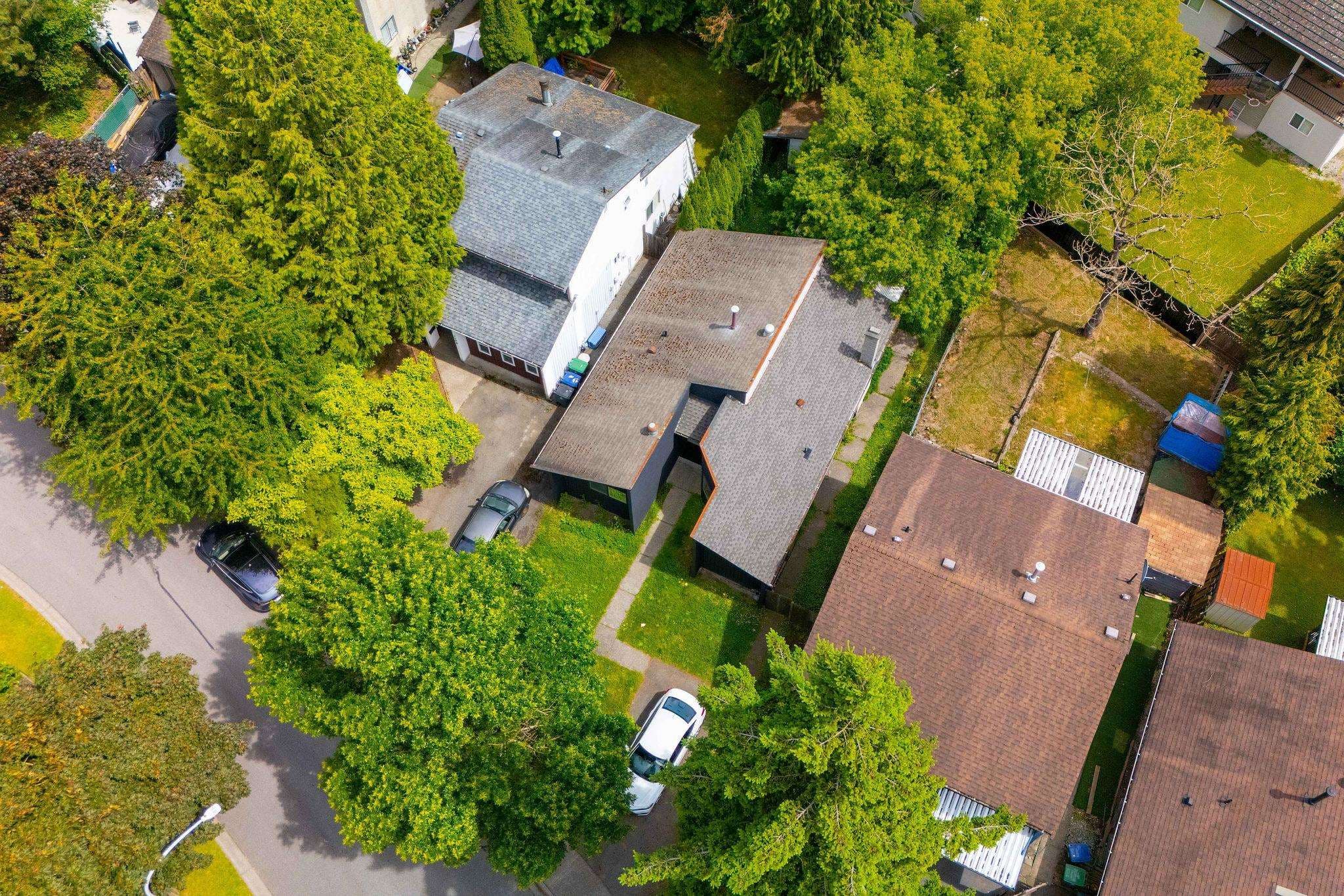 7092 129a Street, Surrey, V3W 6T3 — photo 3