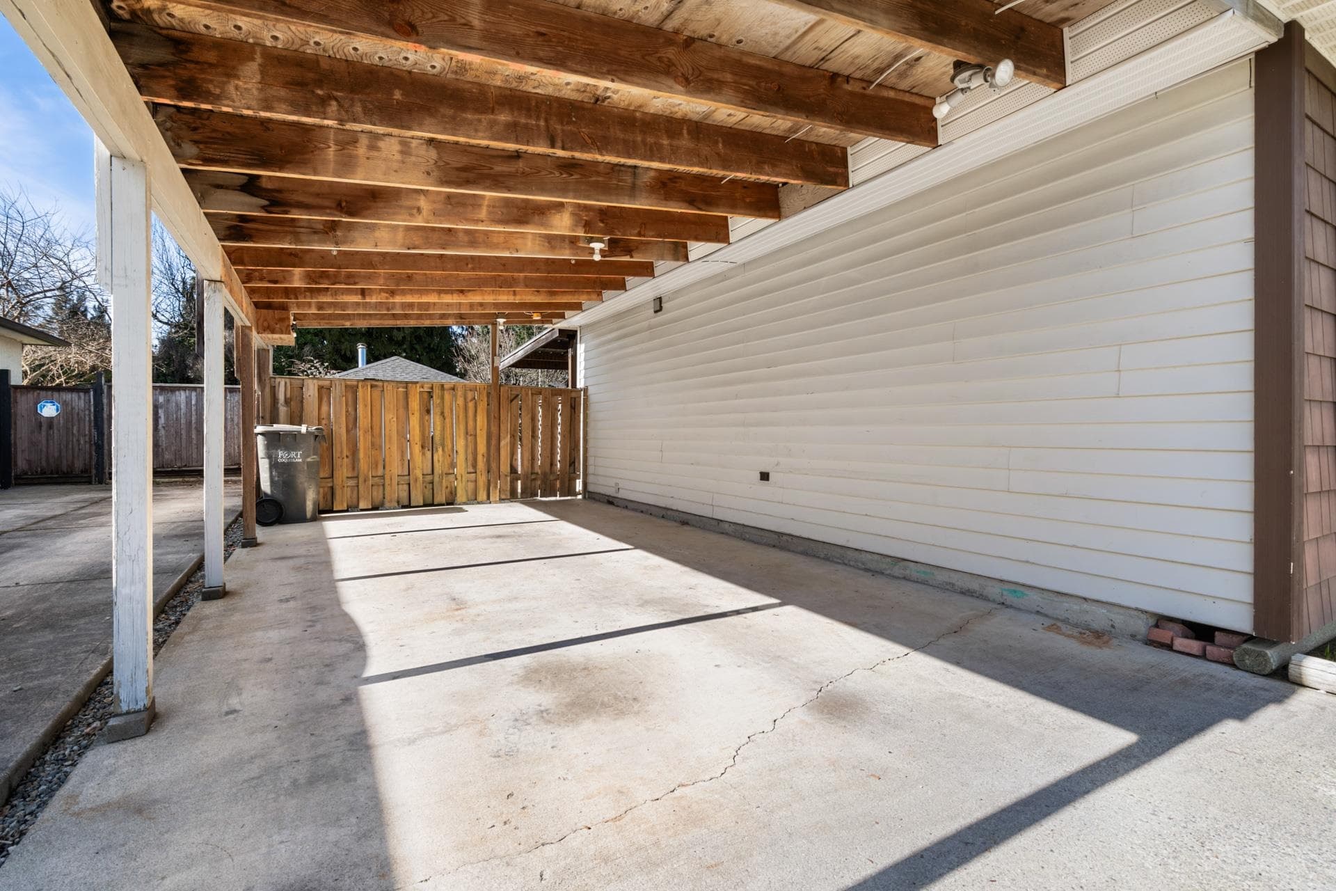 3641 Inverness Street, Port Coquitlam, V3B 3B5 — photo 4