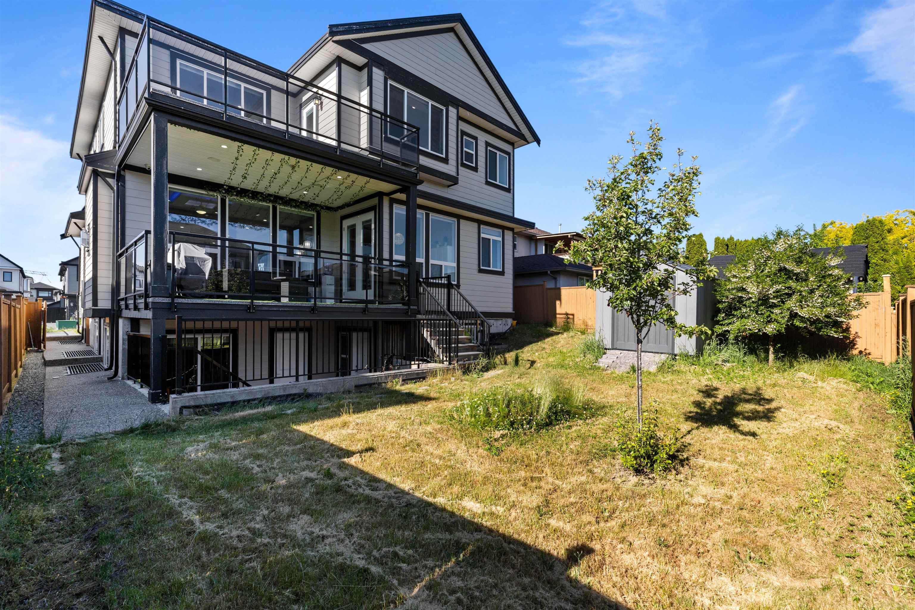 18616 56b Avenue, Surrey, V3S 8J3 — photo 3