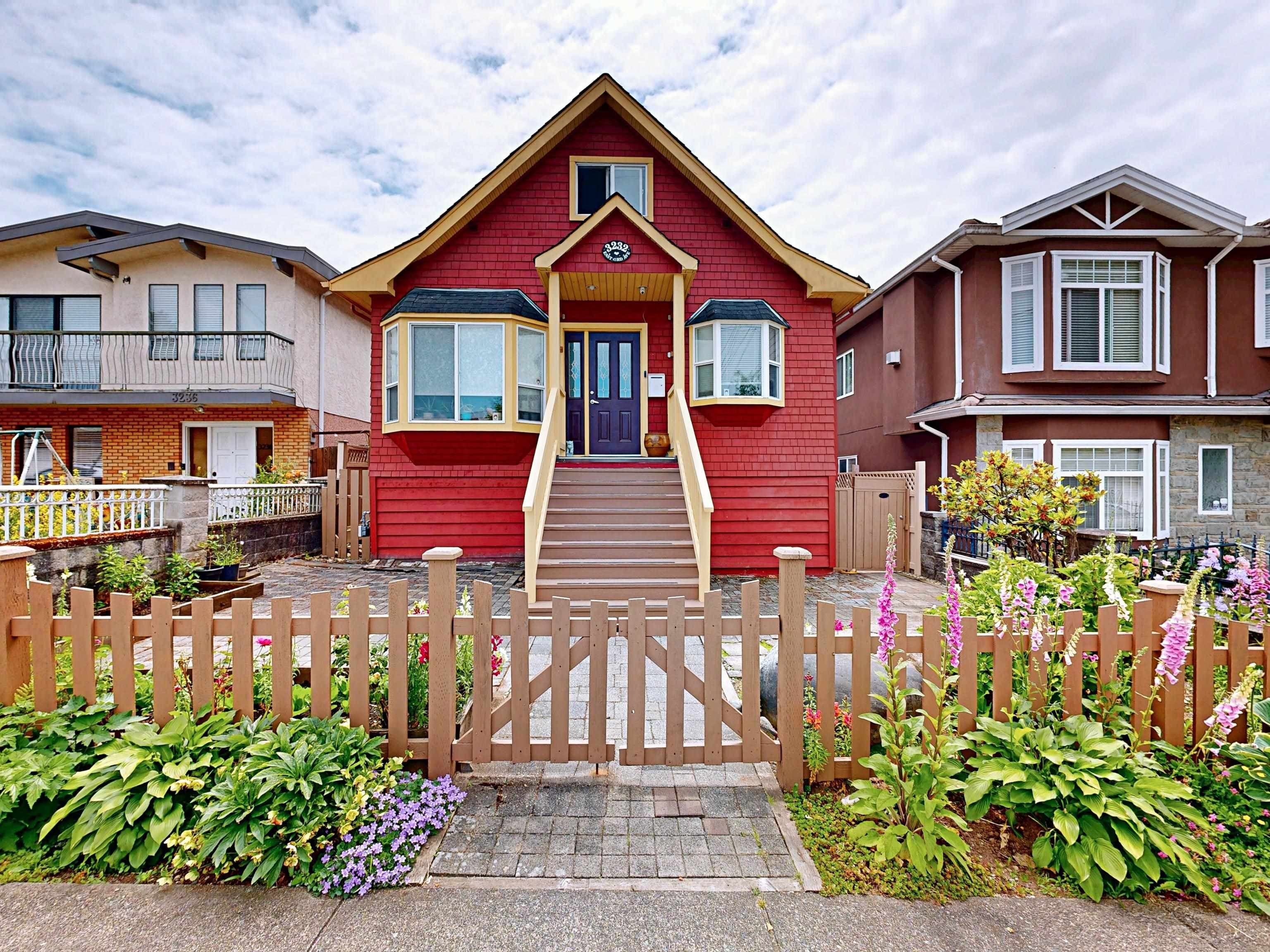 3232 E 43rd Avenue, Vancouver