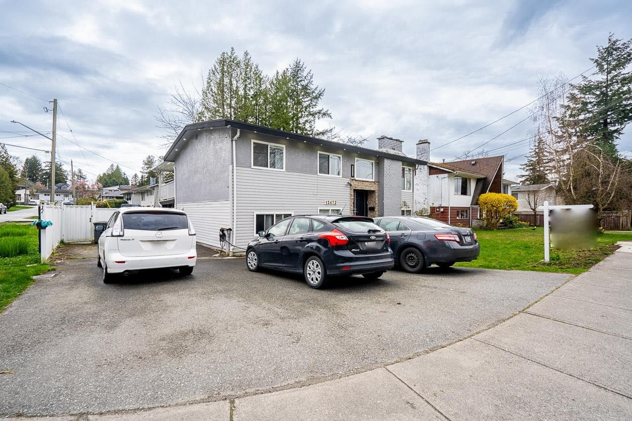 12472 100 Avenue, Surrey