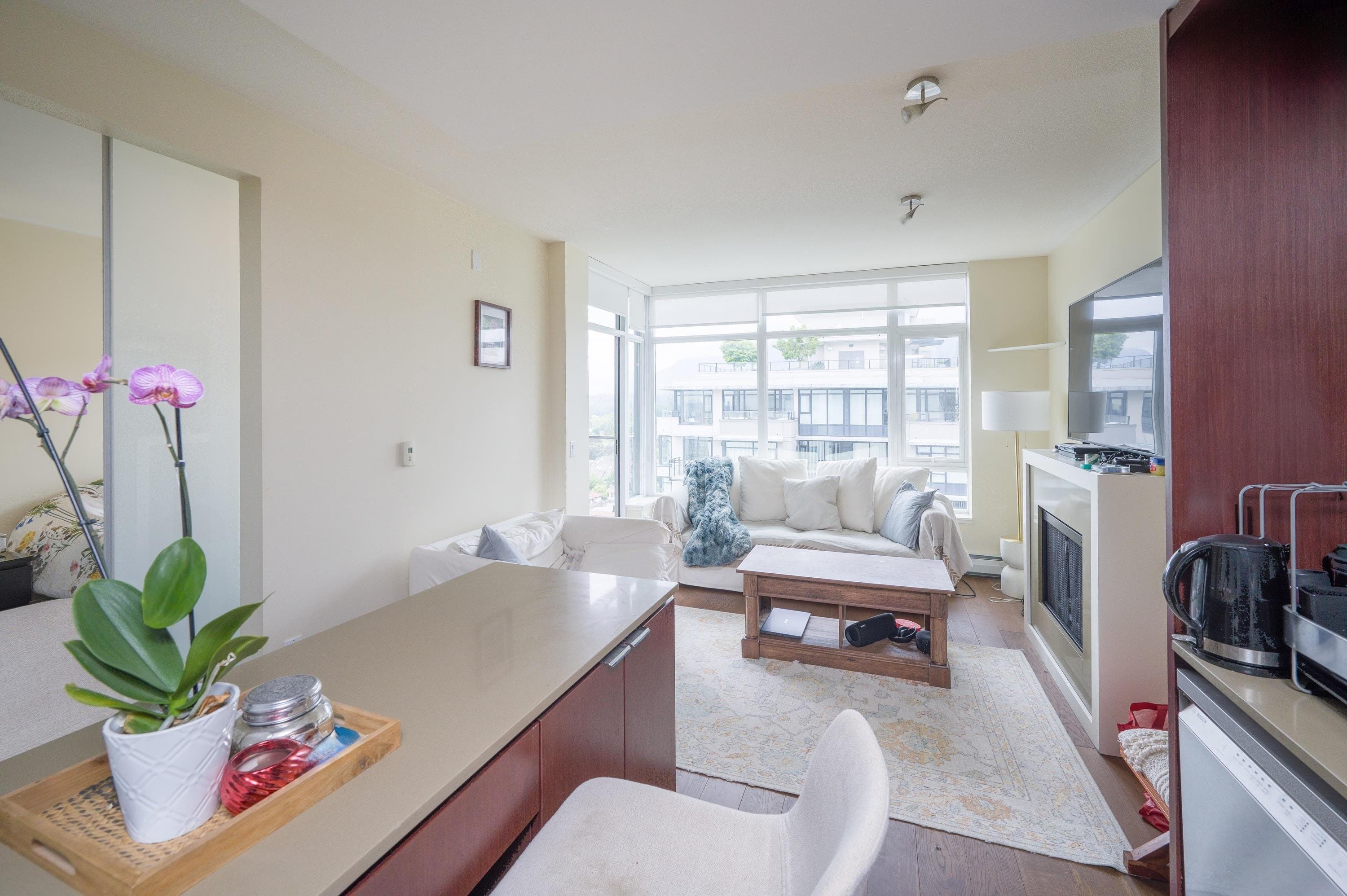 1406 - 1320 Chesterfield Avenue, North Vancouver, V7M 9A7 — photo 2