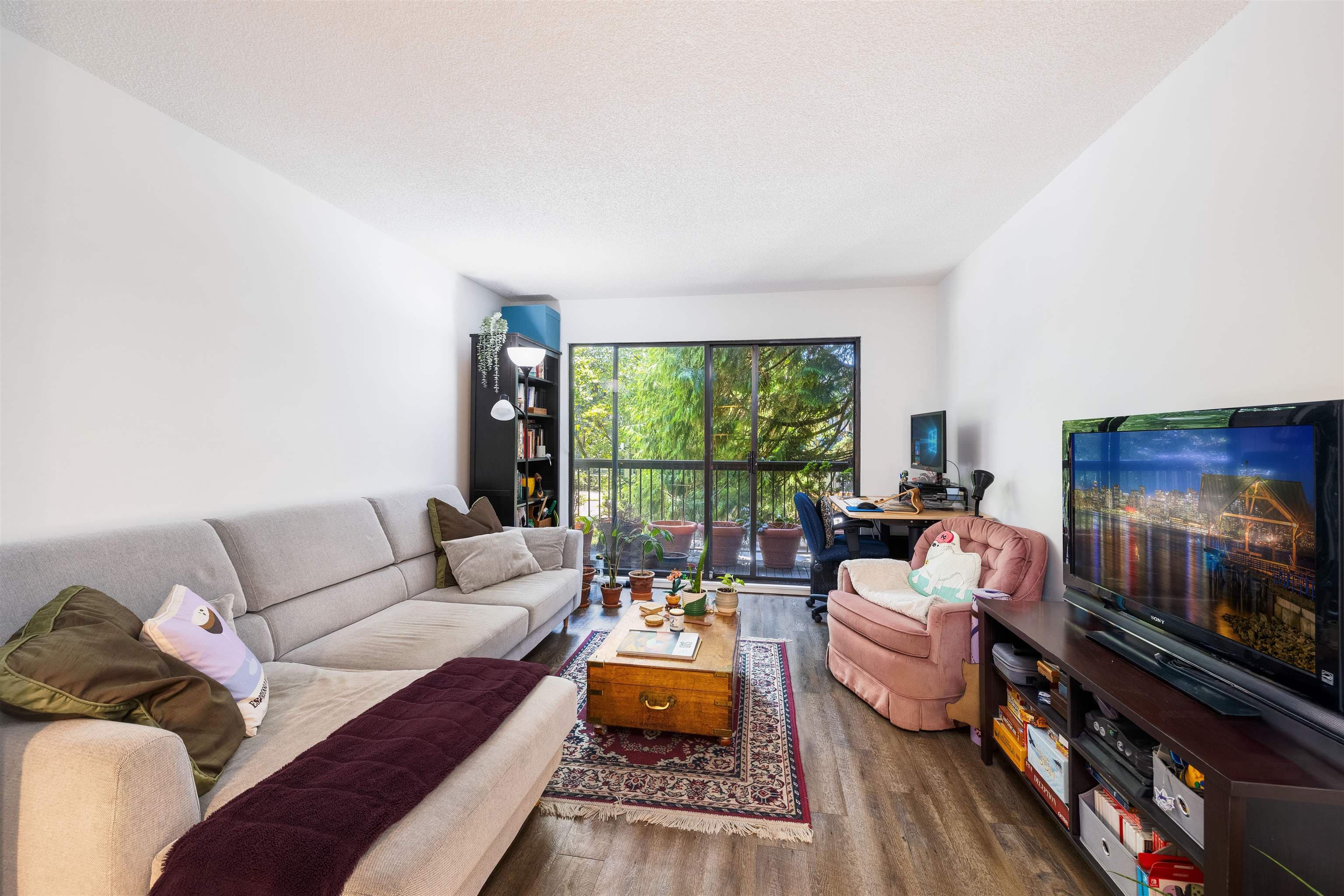 201 - 1515 E 5th Avenue, Vancouver, V5N 1L6 — photo 2