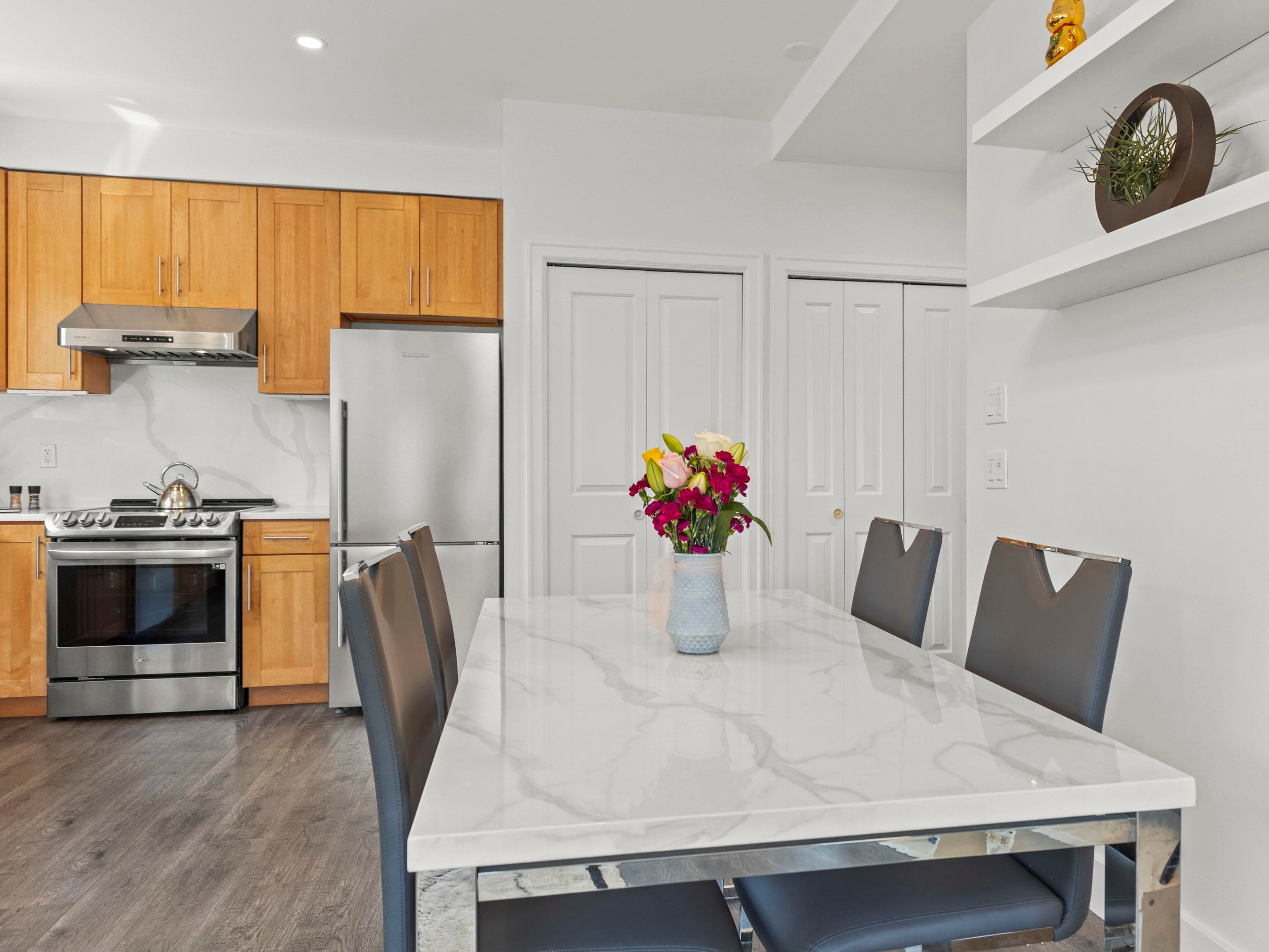 205 - 528 Sperling Avenue, Burnaby, V5B 4H3 — photo 5