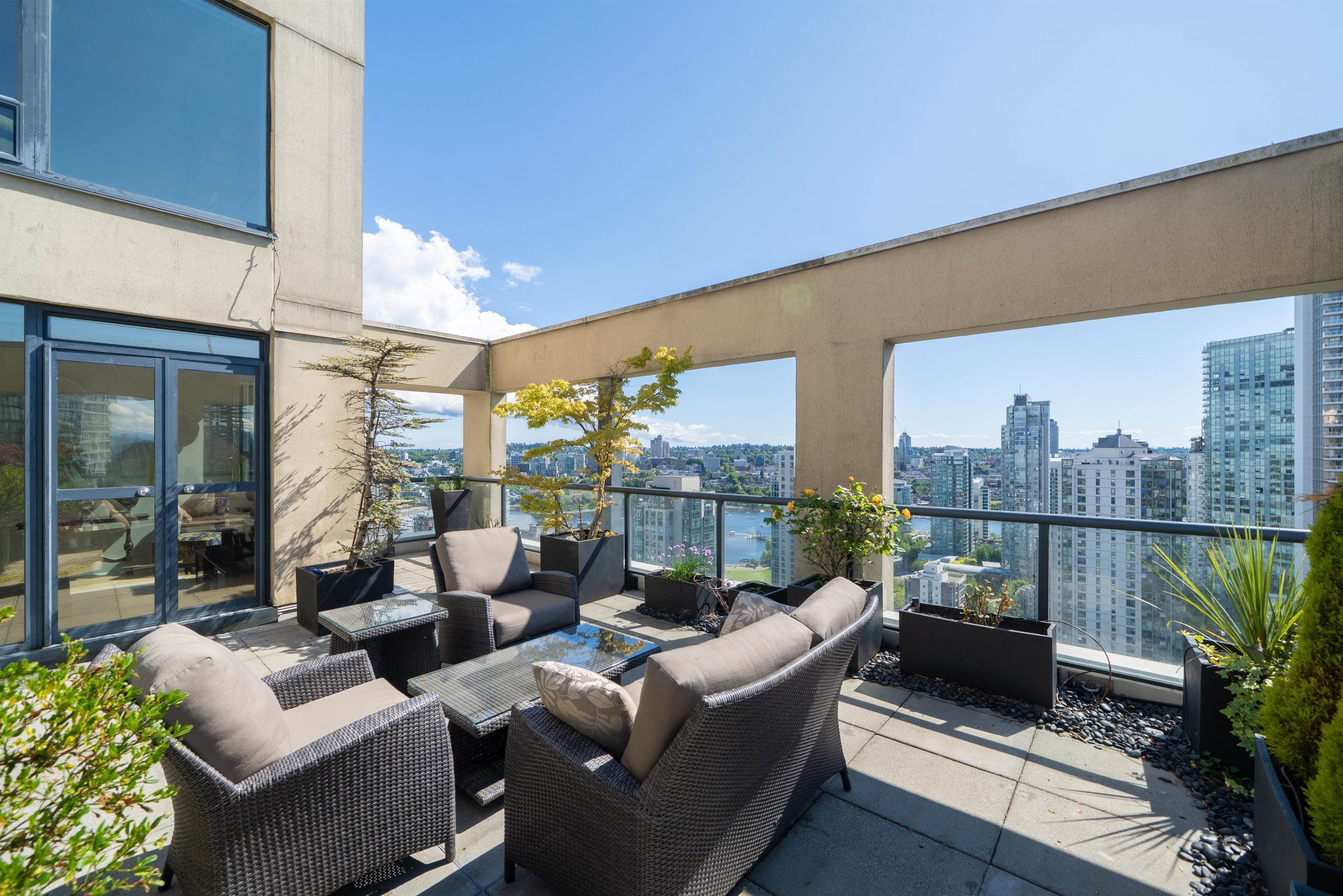 2901 - 1155 Homer Street, Vancouver, V6B 5T5 — photo 4