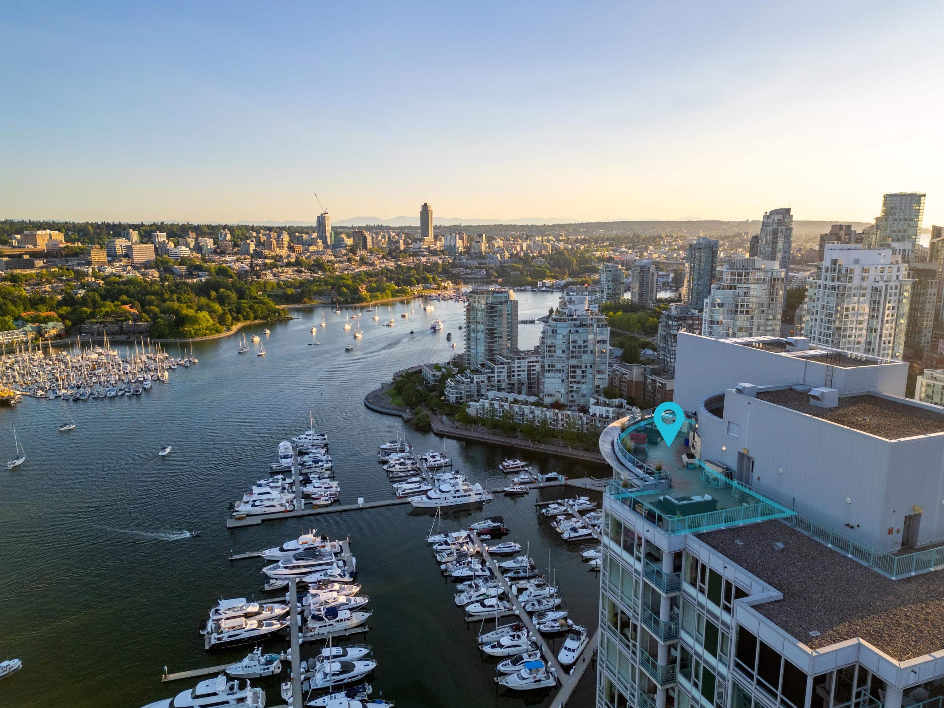 3903 - 1033 Marinaside Crescent, Vancouver