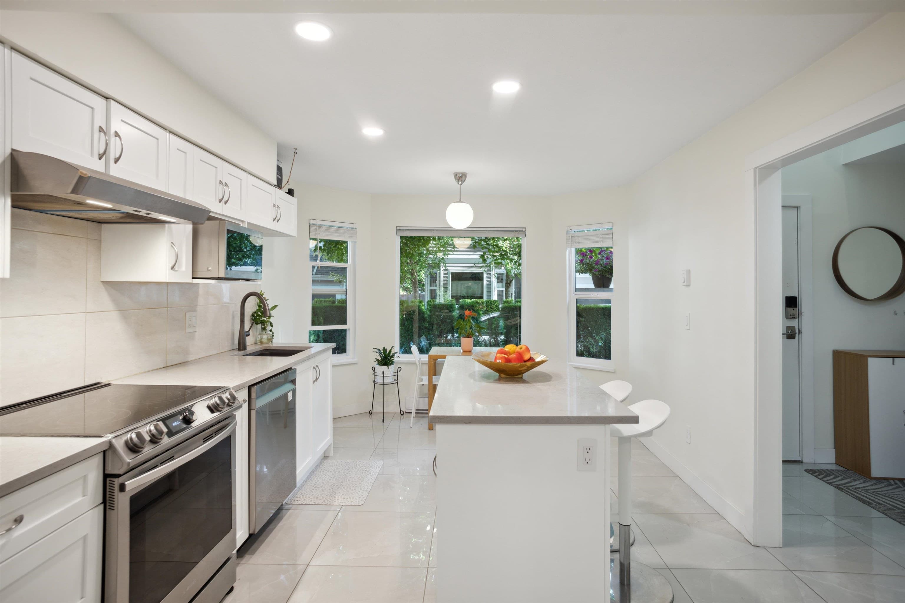 13 - 1135 Lansdowne Drive, Coquitlam, V3B 7K6 — photo 5