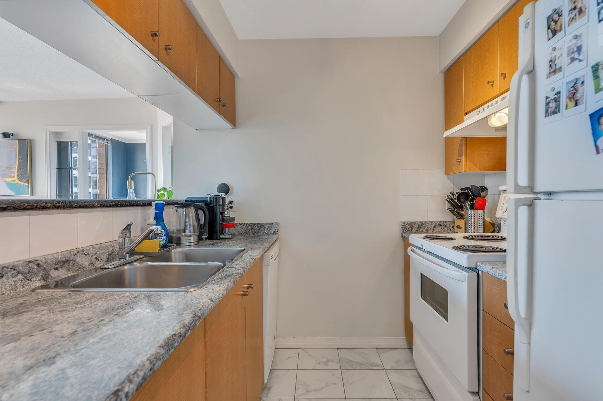 1405 - 822 Homer Street, Vancouver, V6B 6M3 — photo 2
