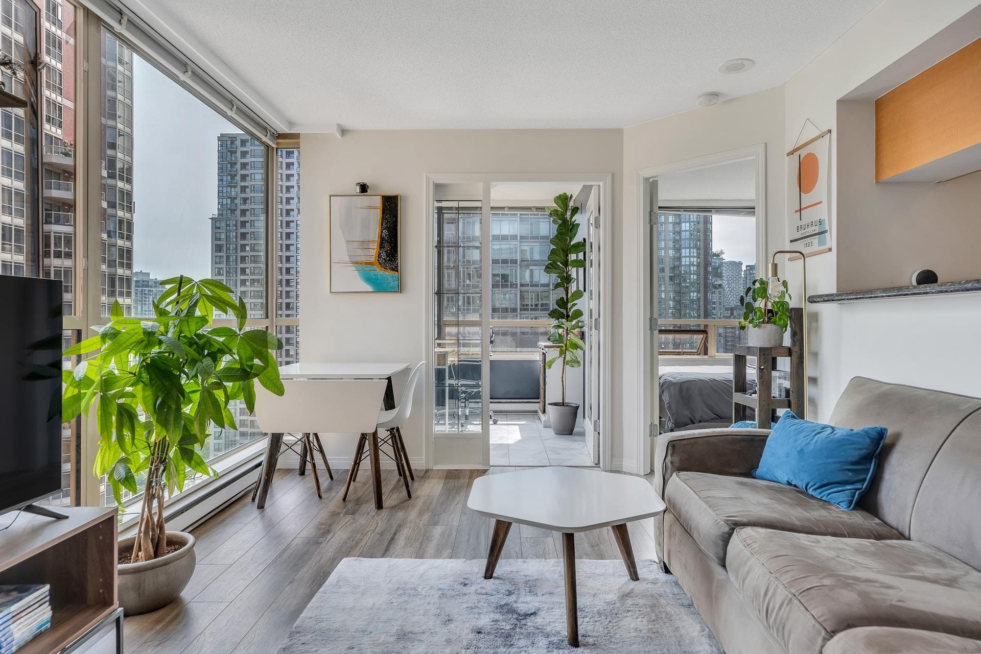 1405 - 822 Homer Street, Vancouver, V6B 6M3 — photo 5