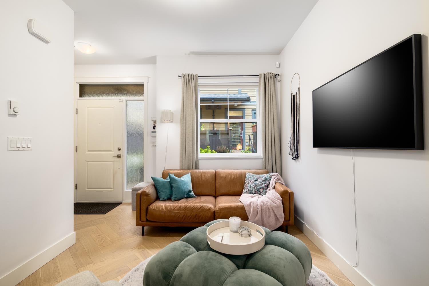 1829 Charles Street, Vancouver, V5L 0B2 — photo 2