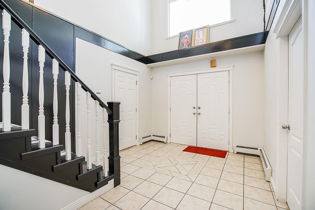 13091 68 Avenue, Surrey, V3W 2E5 — photo 4