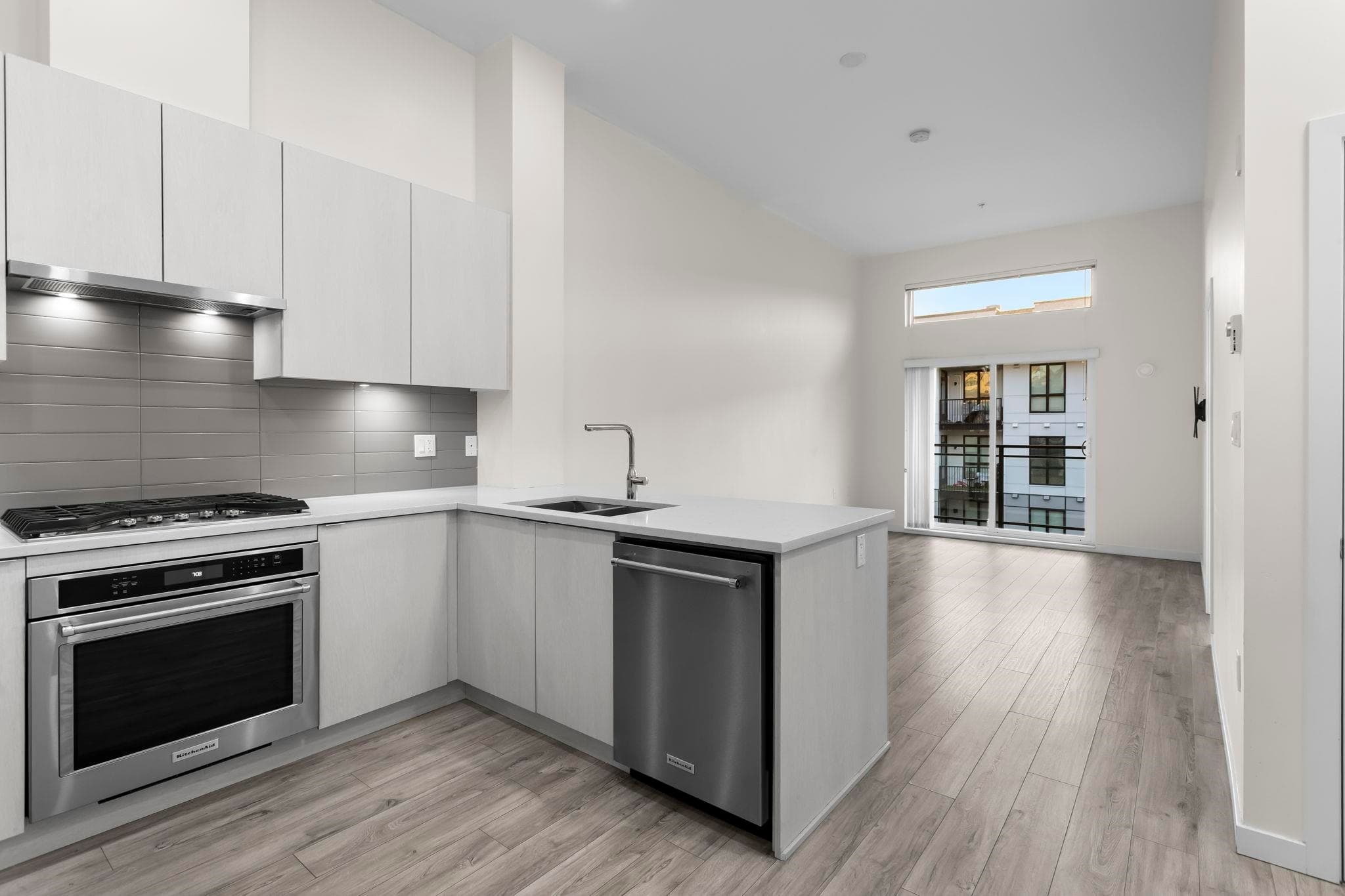 605 - 621 Regan Avenue, Coquitlam, V3J 0K1 — photo 3