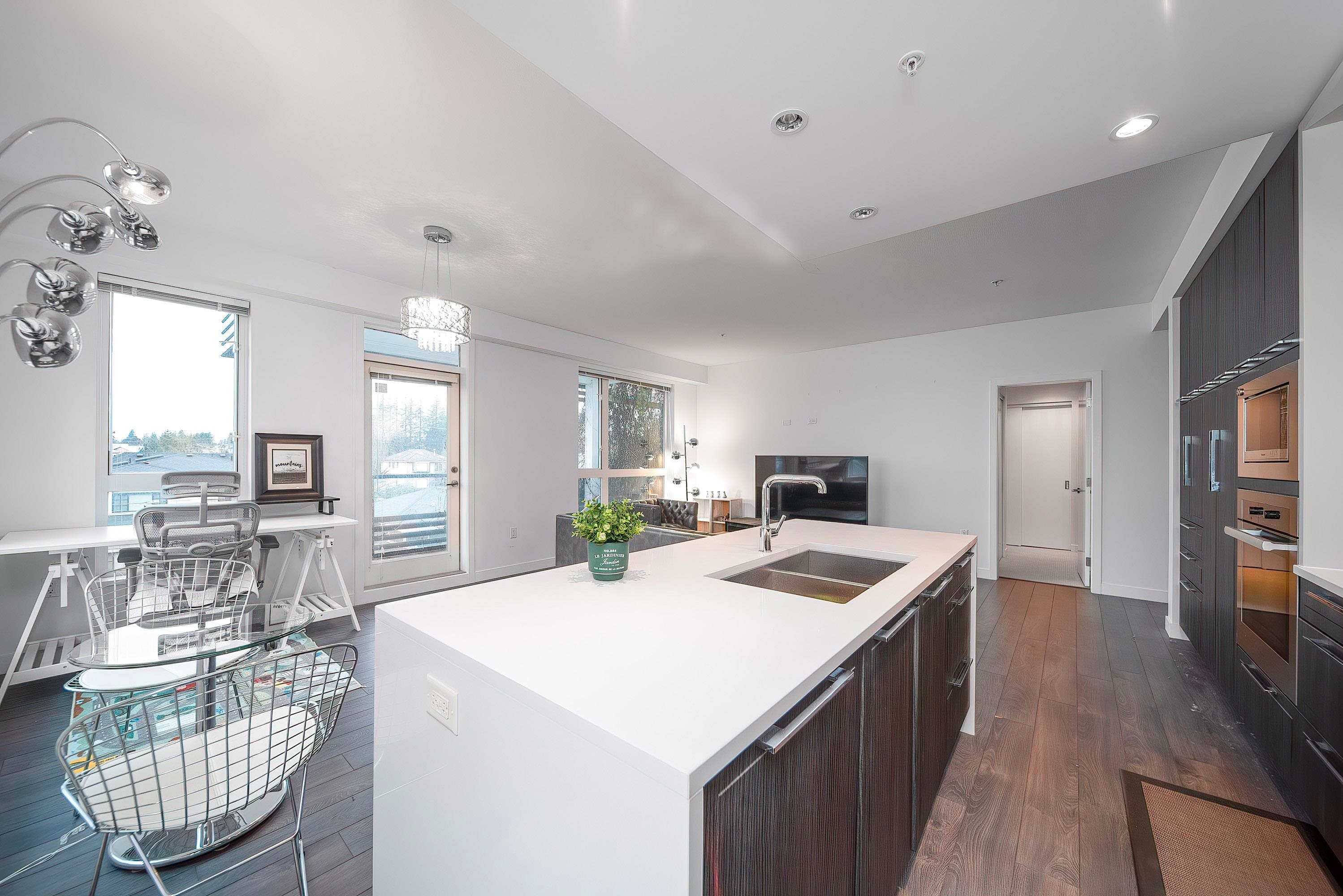 505 - 6677 Cambie Street, Vancouver, V6P 0E6 — photo 2
