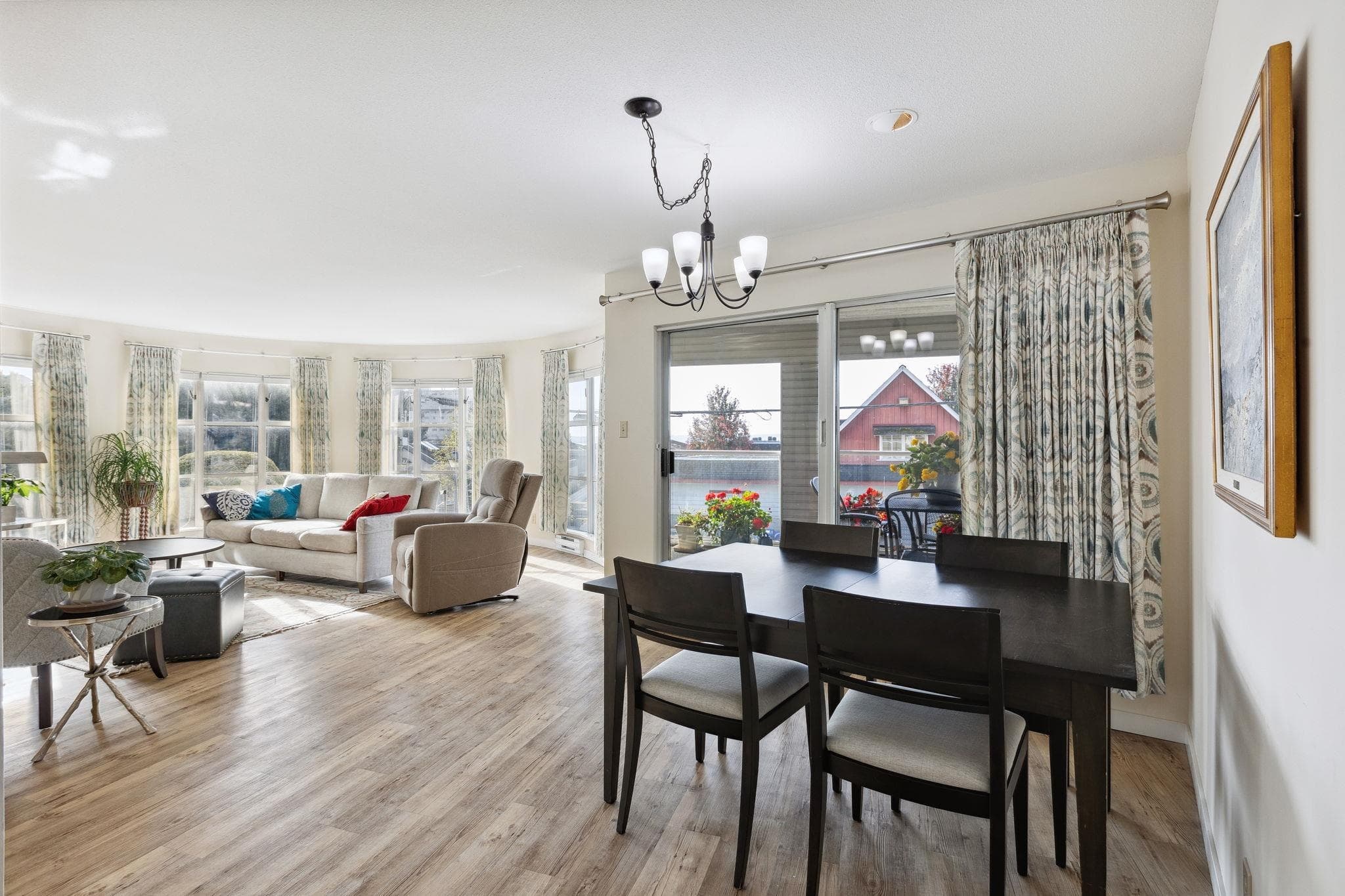 101 - 2412 Haywood Avenue, West Vancouver, V7V 1Y1 — photo 4