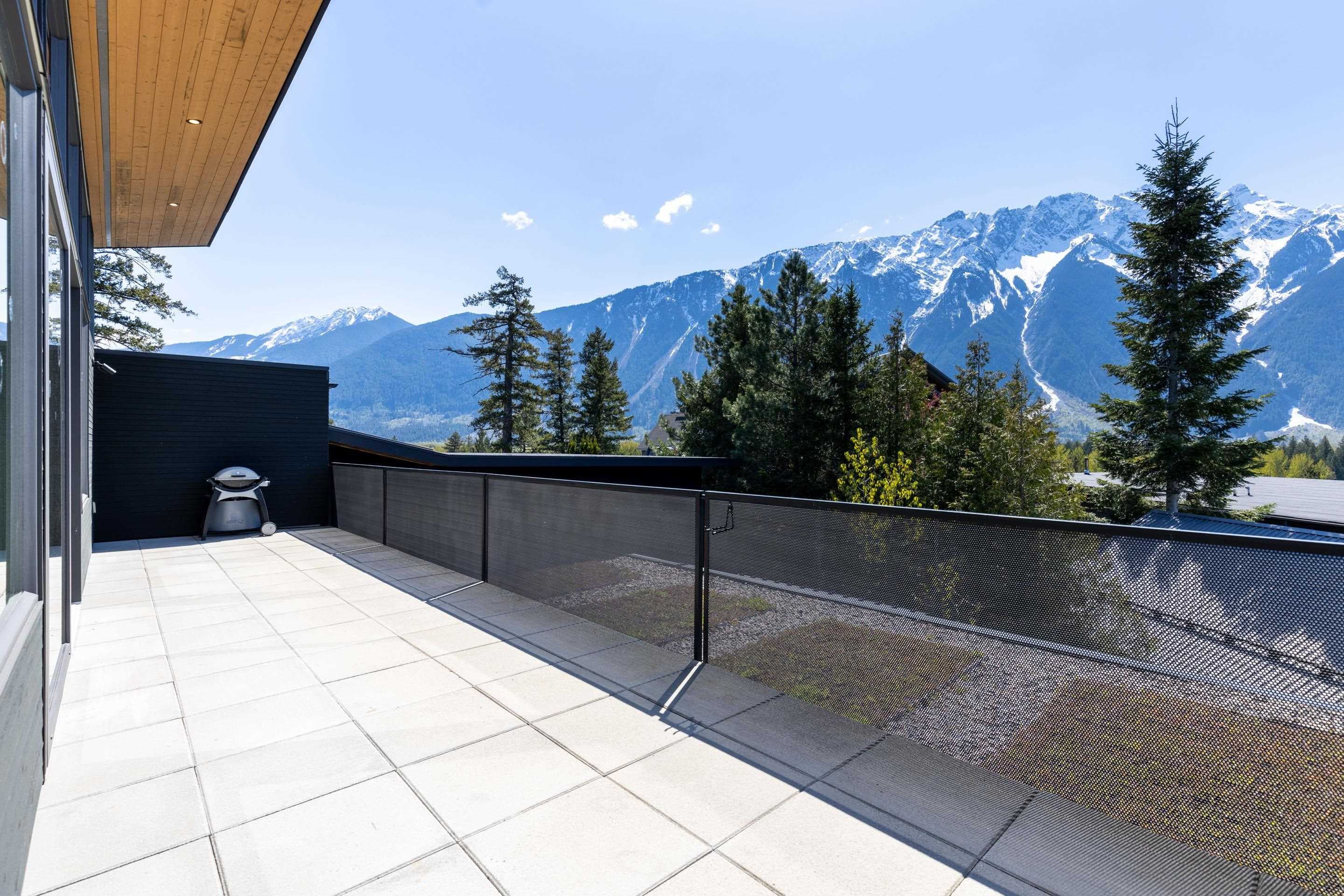1764 Pinewood Drive, Pemberton, V0N 2L3 — photo 2