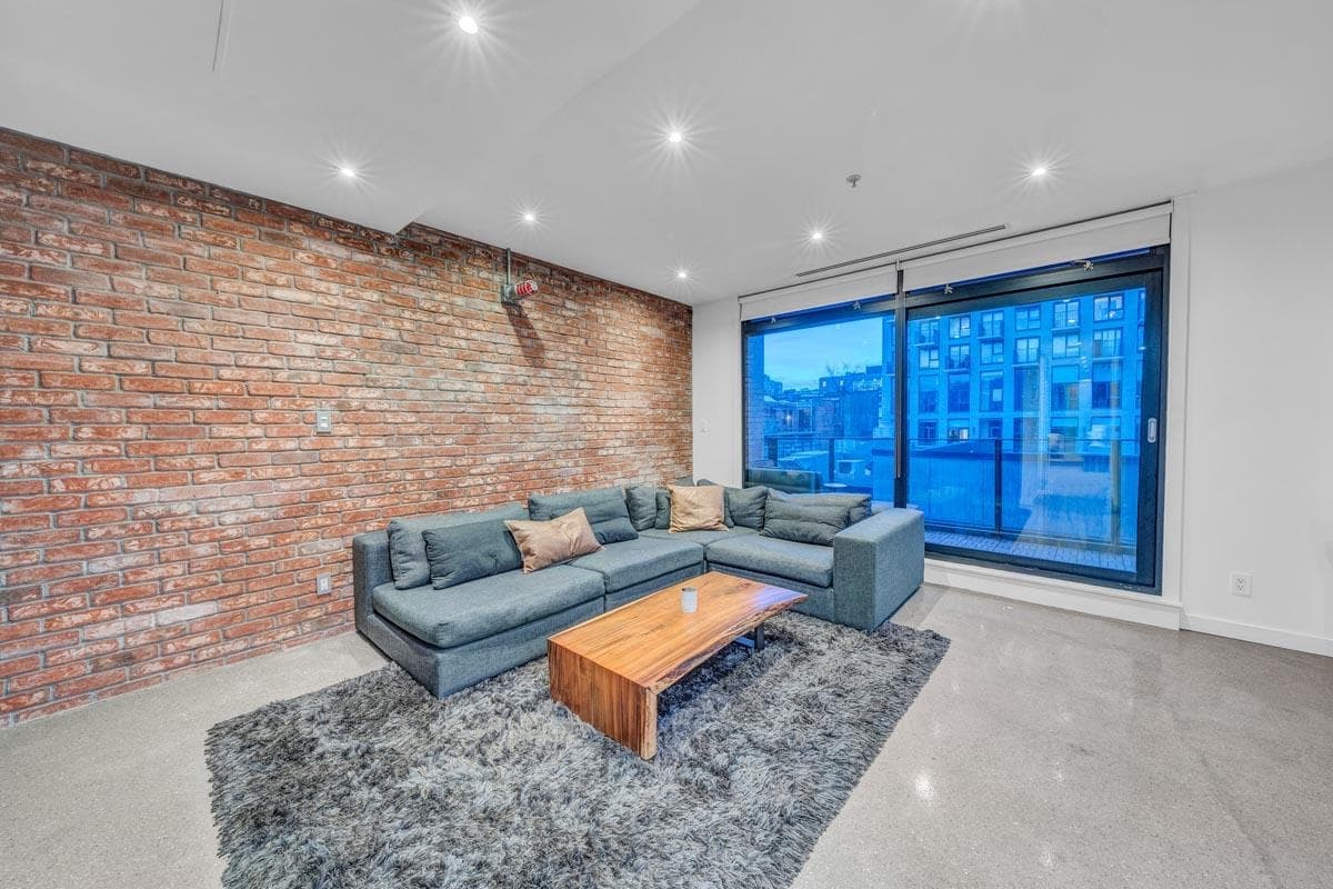 305 - 12 Water Street, Vancouver, V6B 1A5 — photo 3