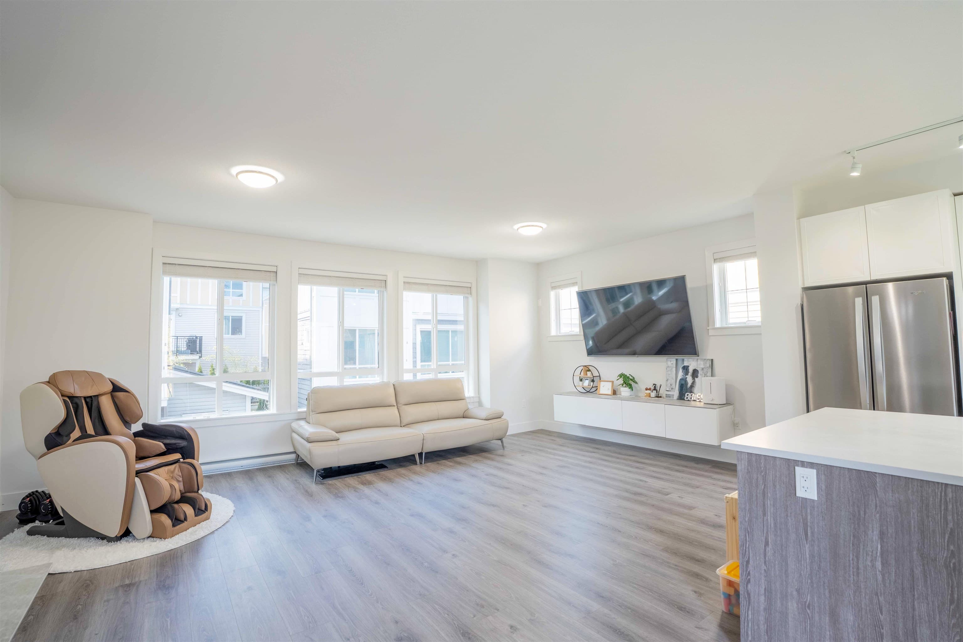 53 - 9688 162a Street, Surrey, V4N 6V3 — photo 4