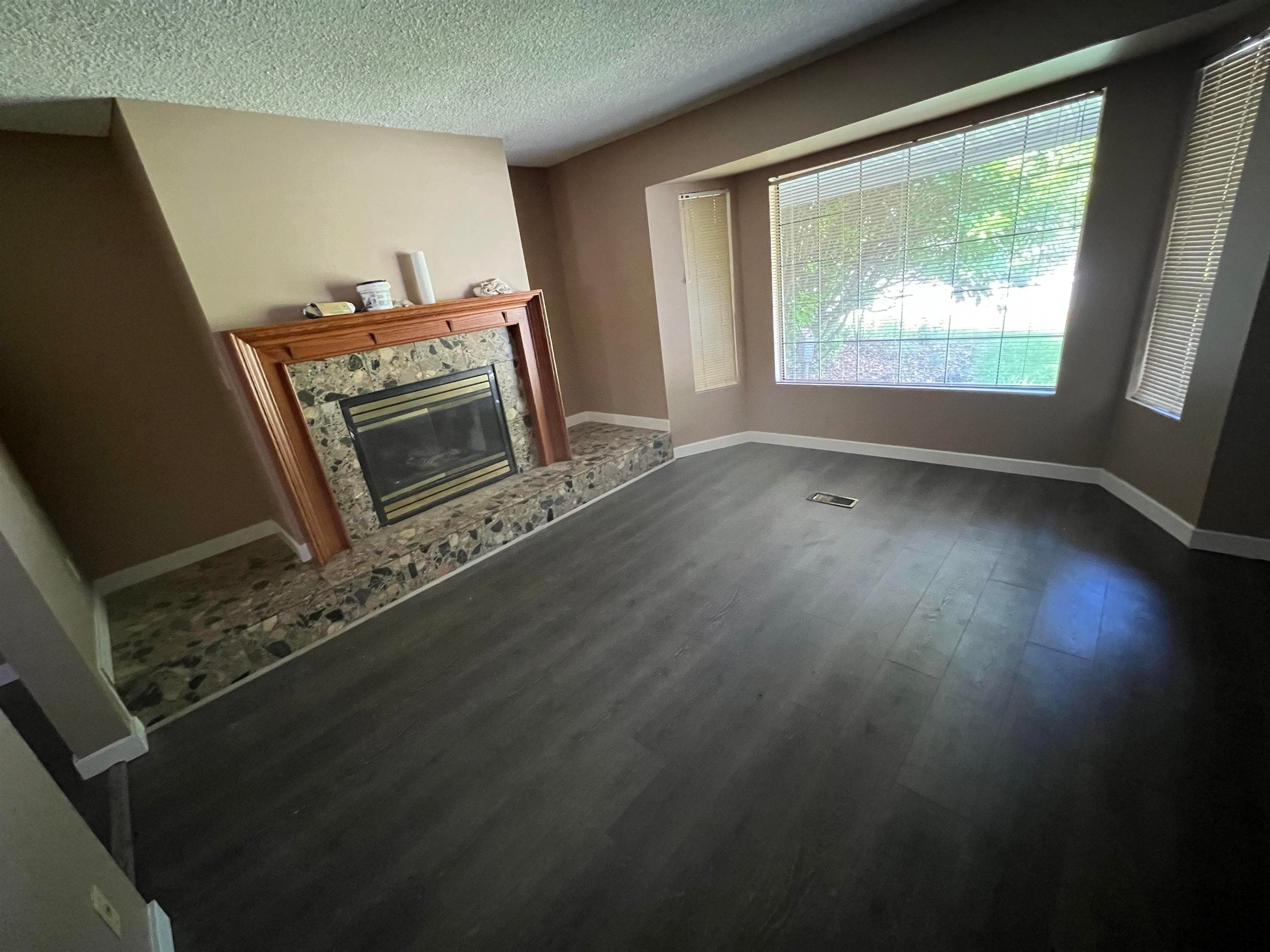 14720 60 Avenue, Surrey, V3S 1R7 — photo 3