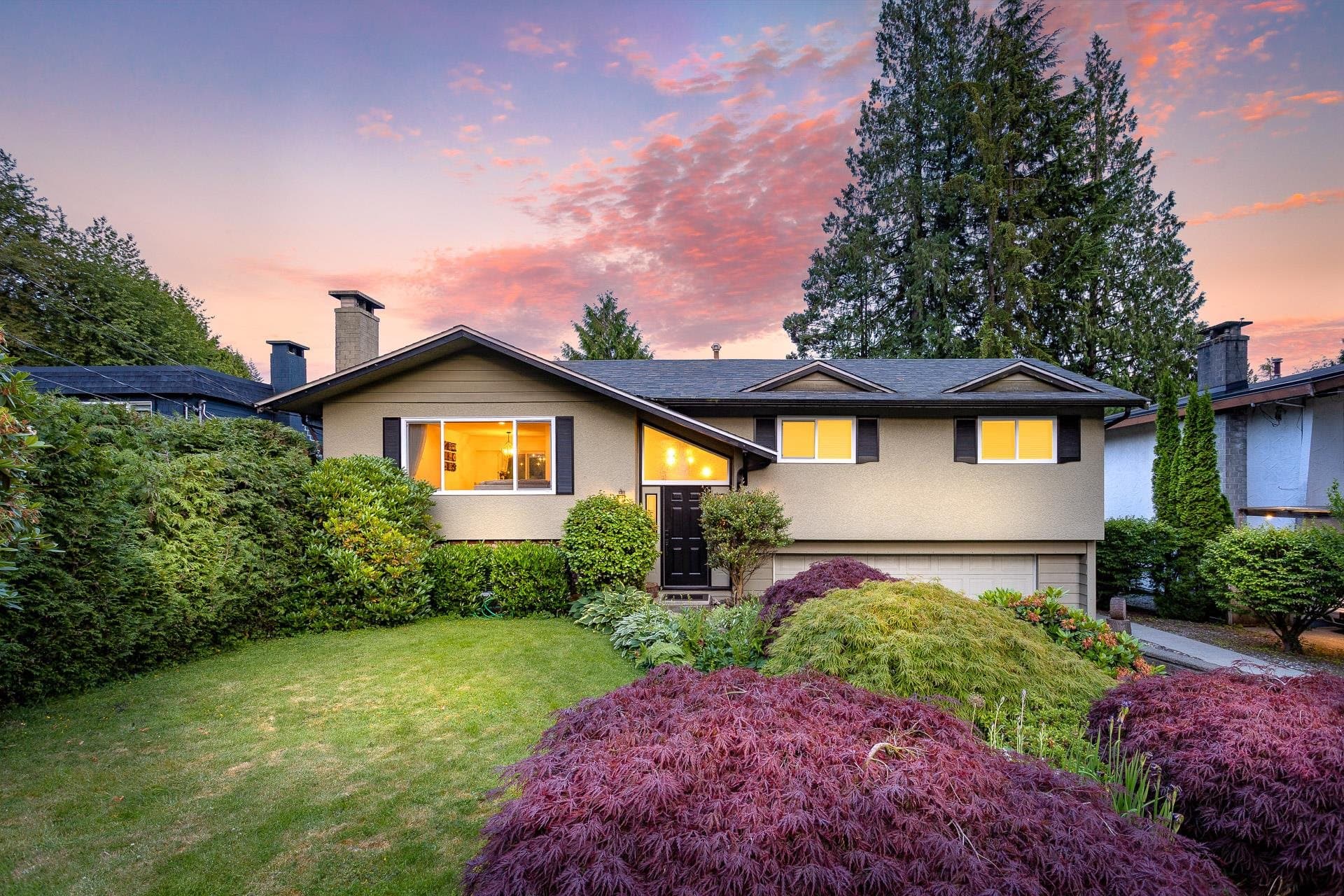 1549 Lynn Valley Road, North Vancouver