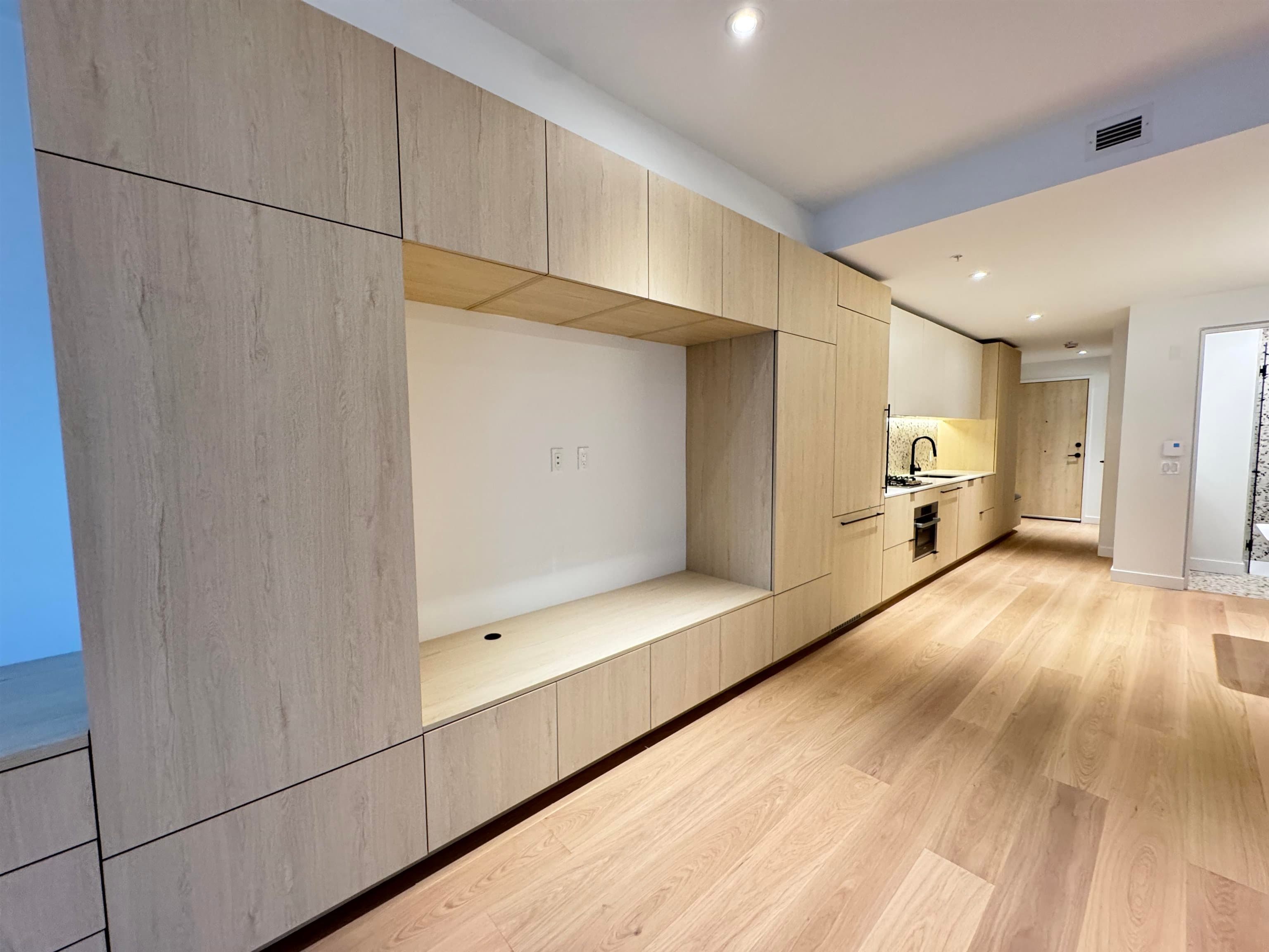 319 - 471 E Broadway, Vancouver, V5T 1W9 — photo 2