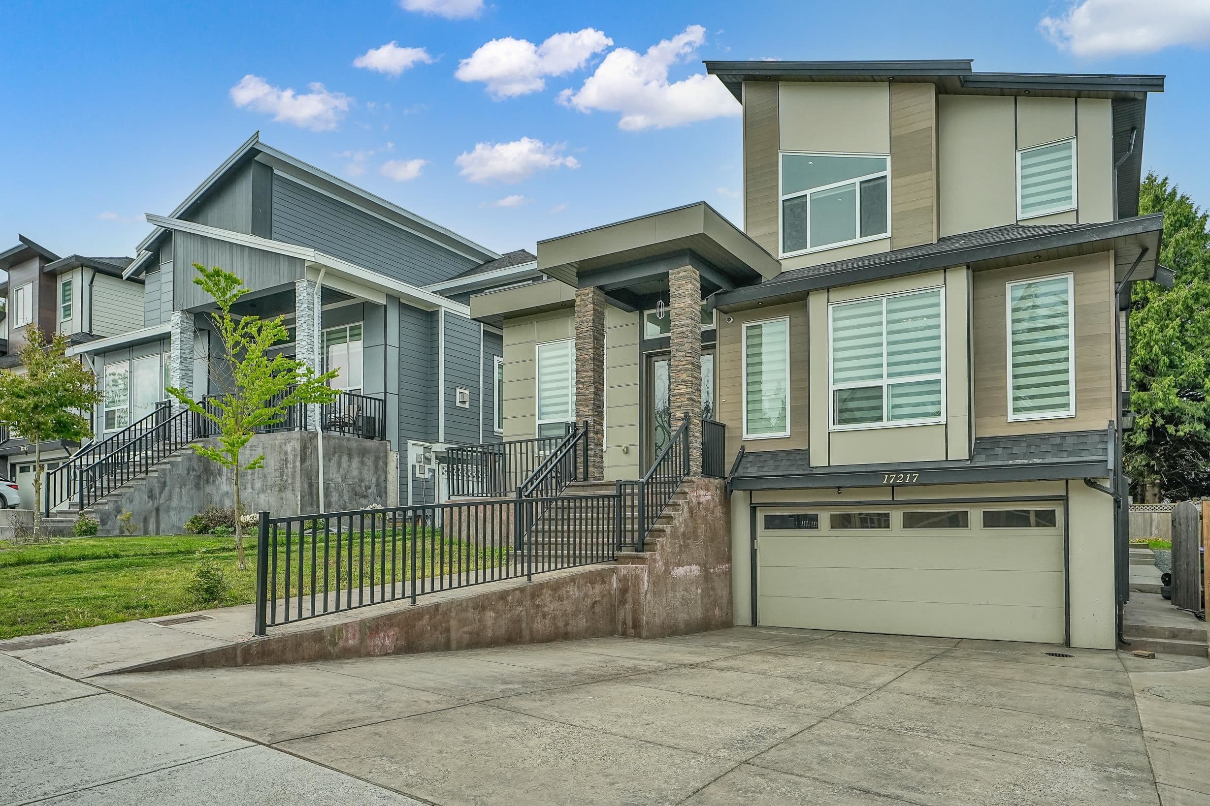 17217 59 Avenue, Surrey, V3S 8T7 — photo 2