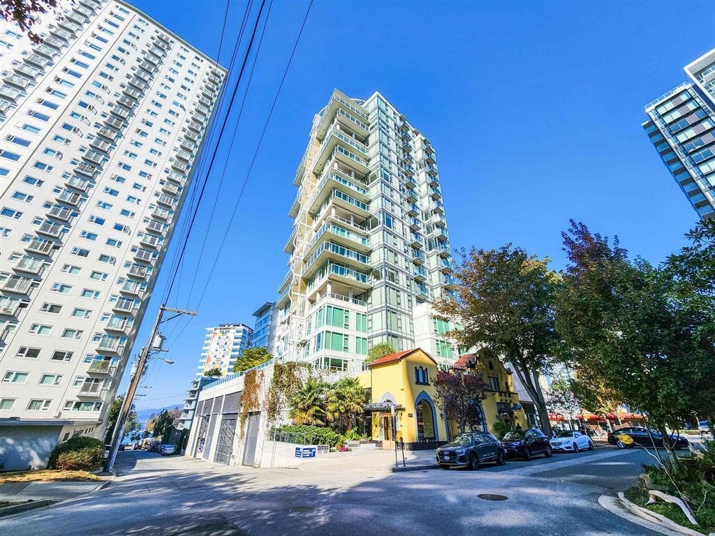 1006 - 1221 Bidwell Street, Vancouver, V6G 0B1 — photo 1
