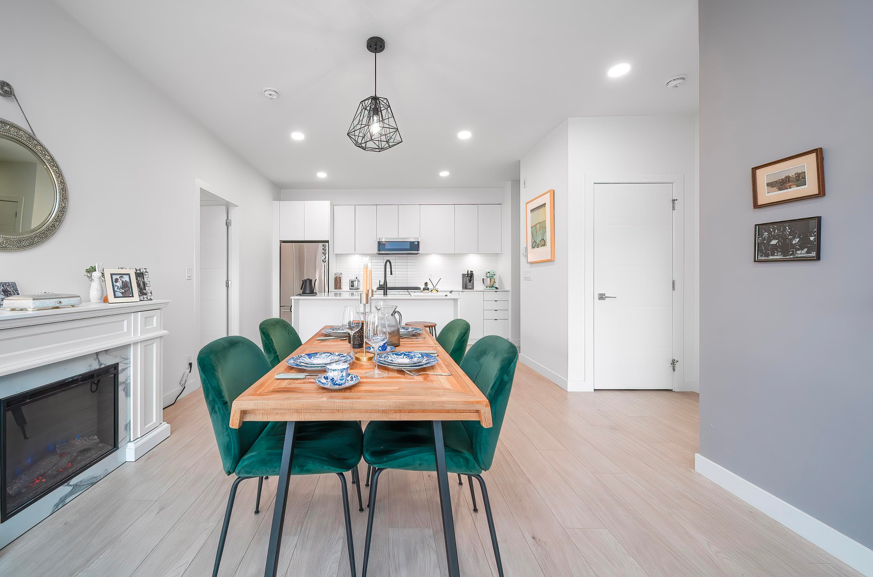 217 - 2345 Rindall Avenue, Port Coquitlam, V3C 0T1 — photo 3