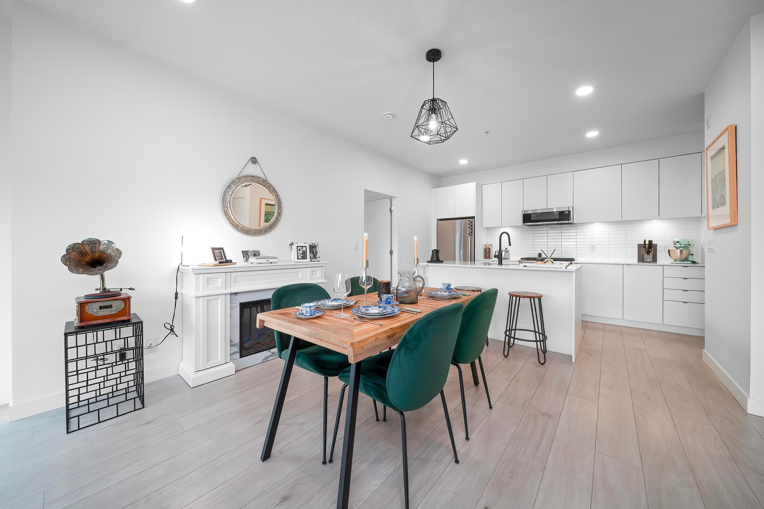 217 - 2345 Rindall Avenue, Port Coquitlam, V3C 0T1 — photo 4
