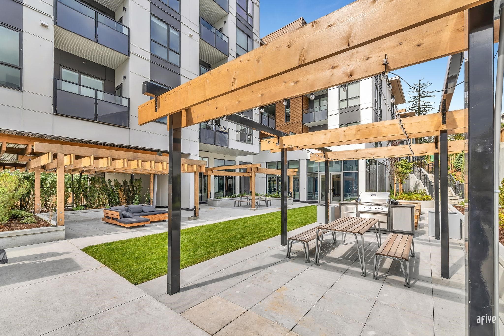 401 - 6585 195a Street, Surrey, V4N 6B5 — photo 2