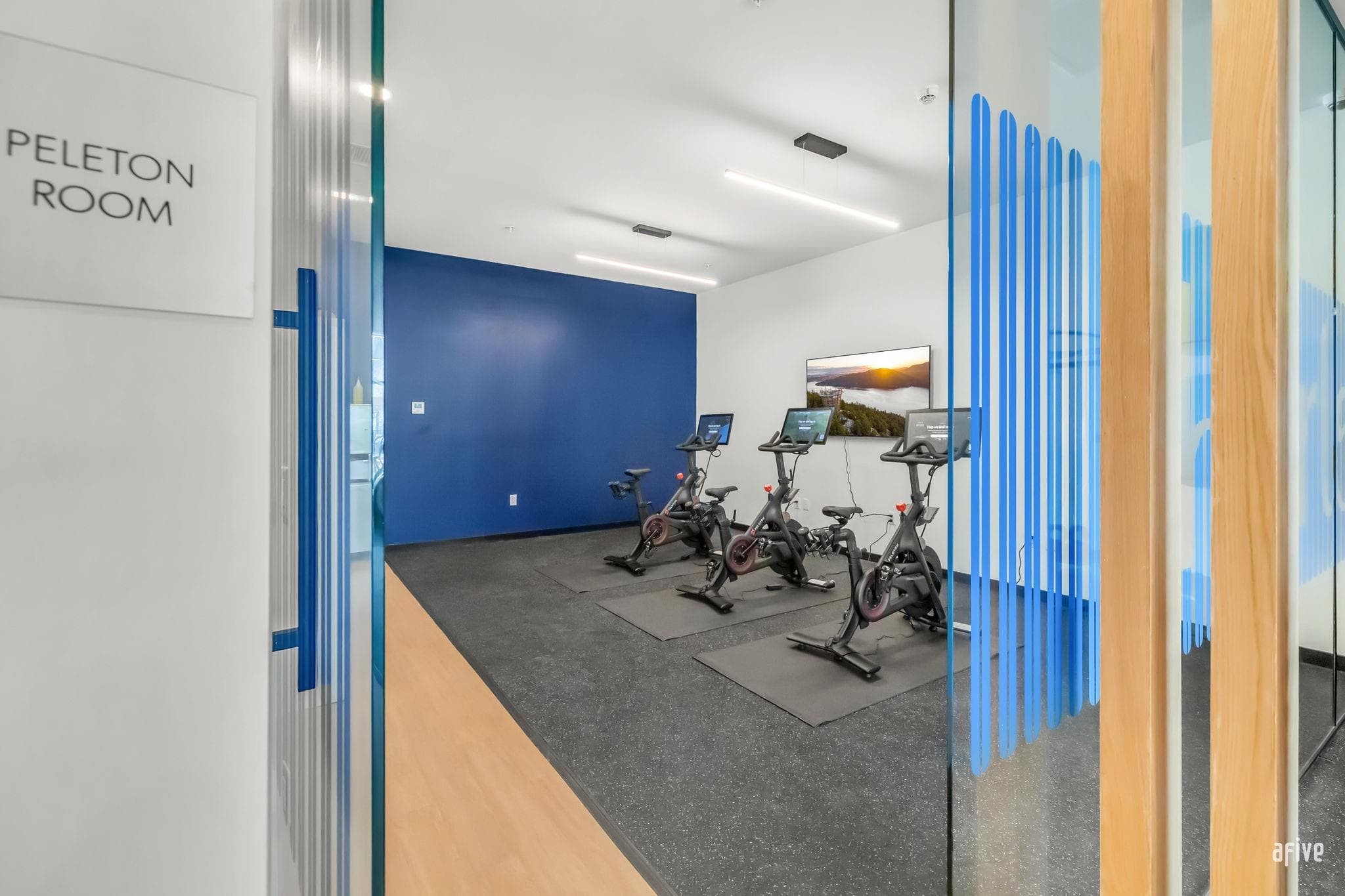 401 - 6585 195a Street, Surrey, V4N 6B5 — photo 3