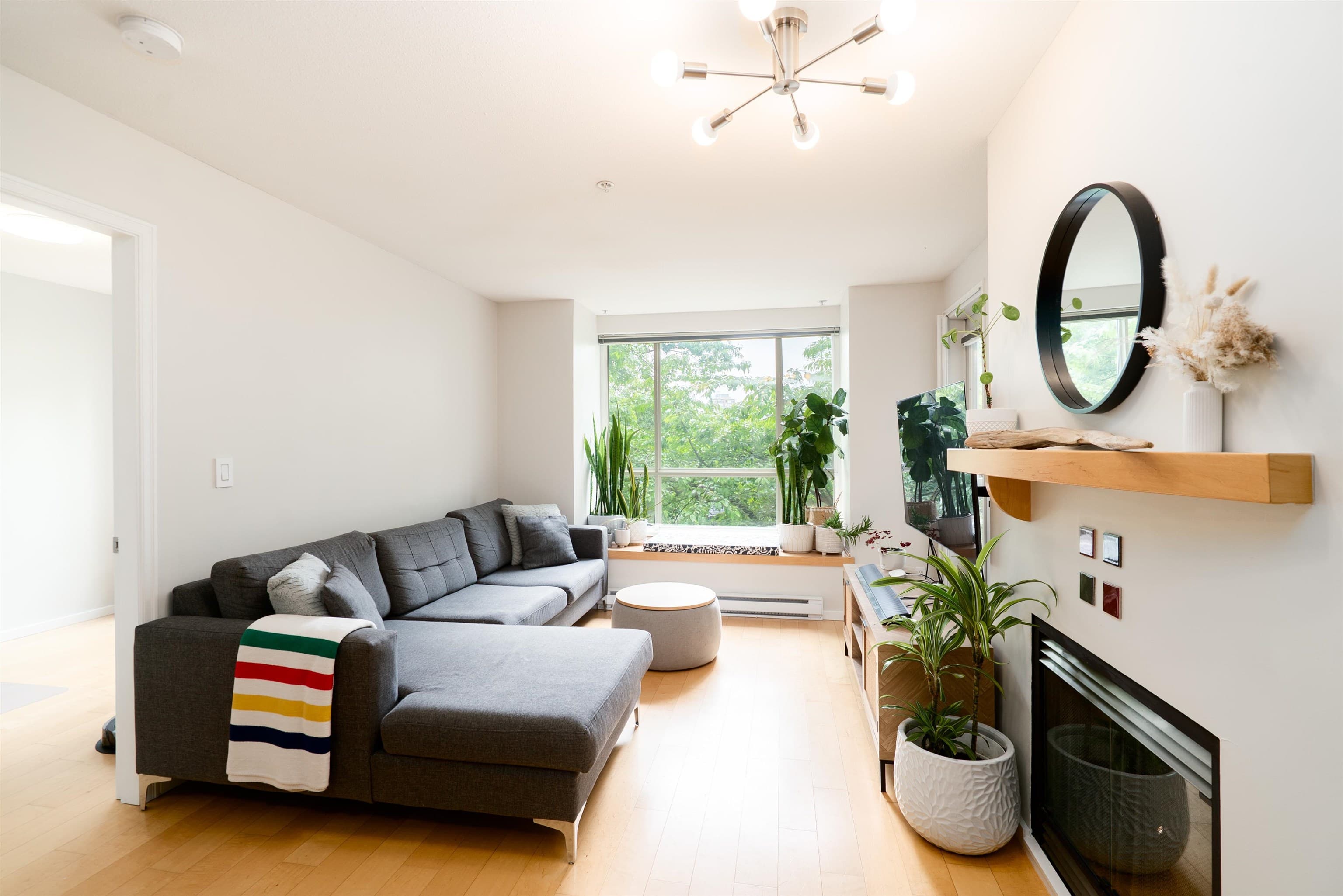 202 - 6833 Village Green, Burnaby, V5E 4M1 — photo 2