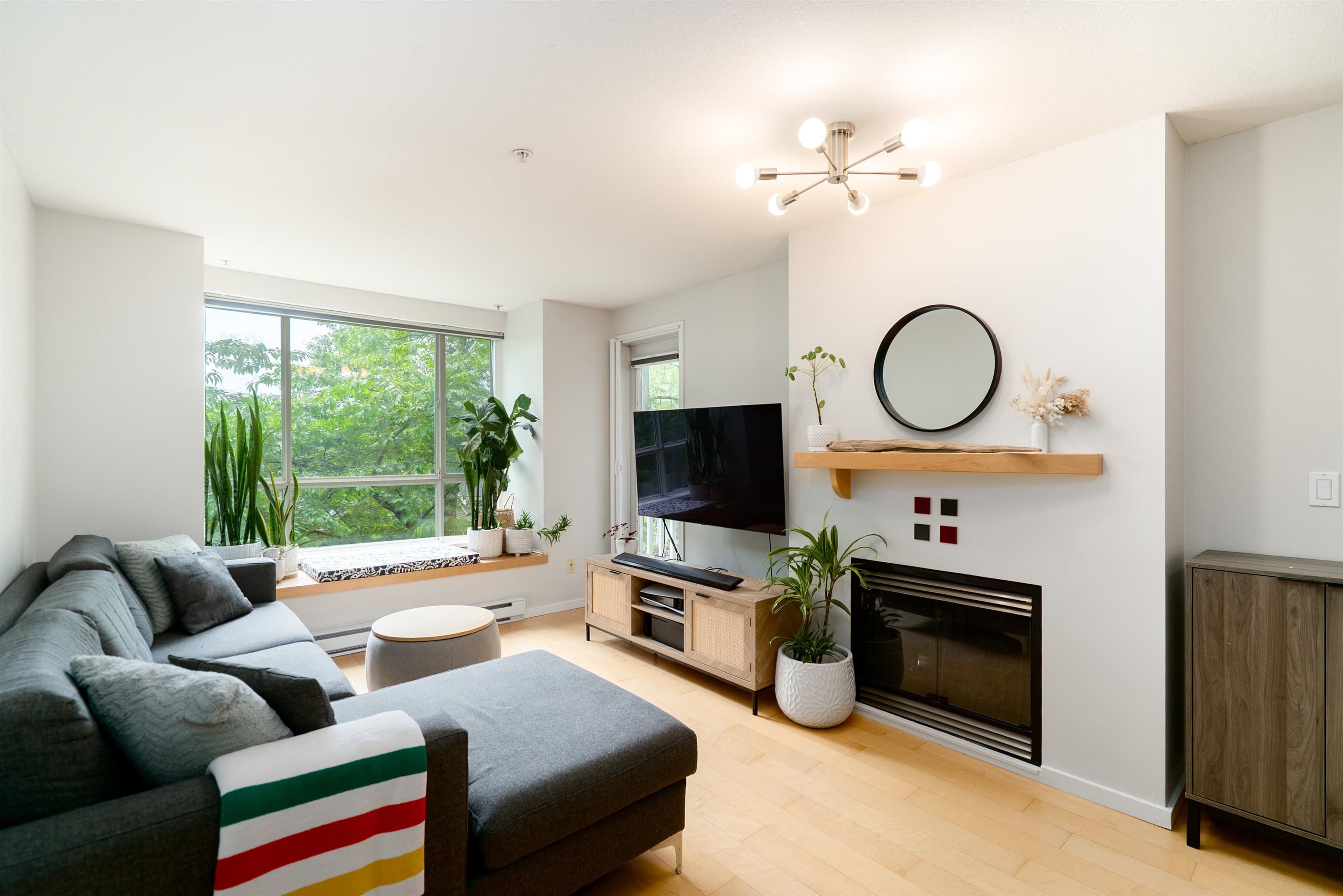 202 - 6833 Village Green, Burnaby, V5E 4M1 — photo 1