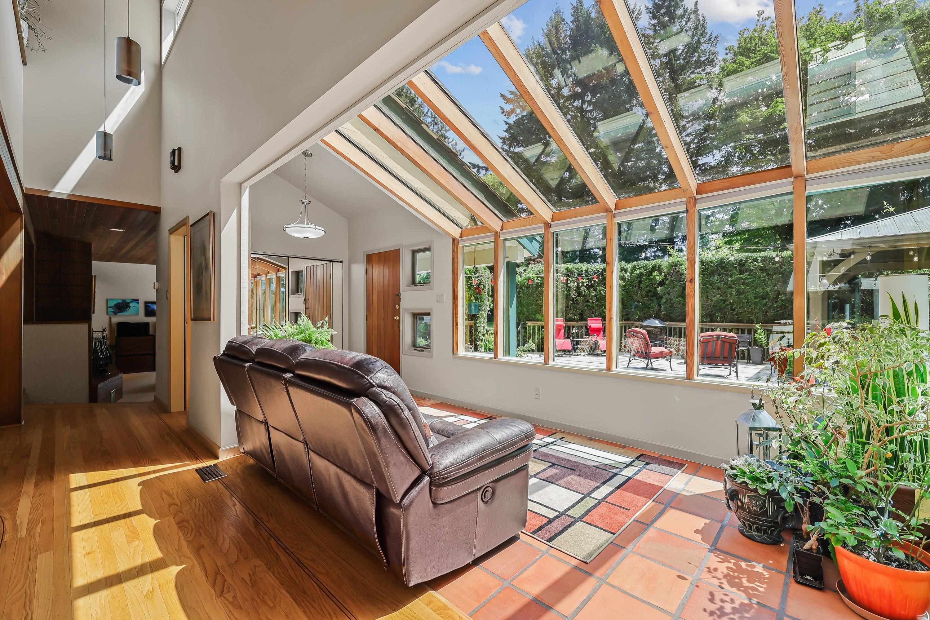 19025 84th Avenue, Surrey