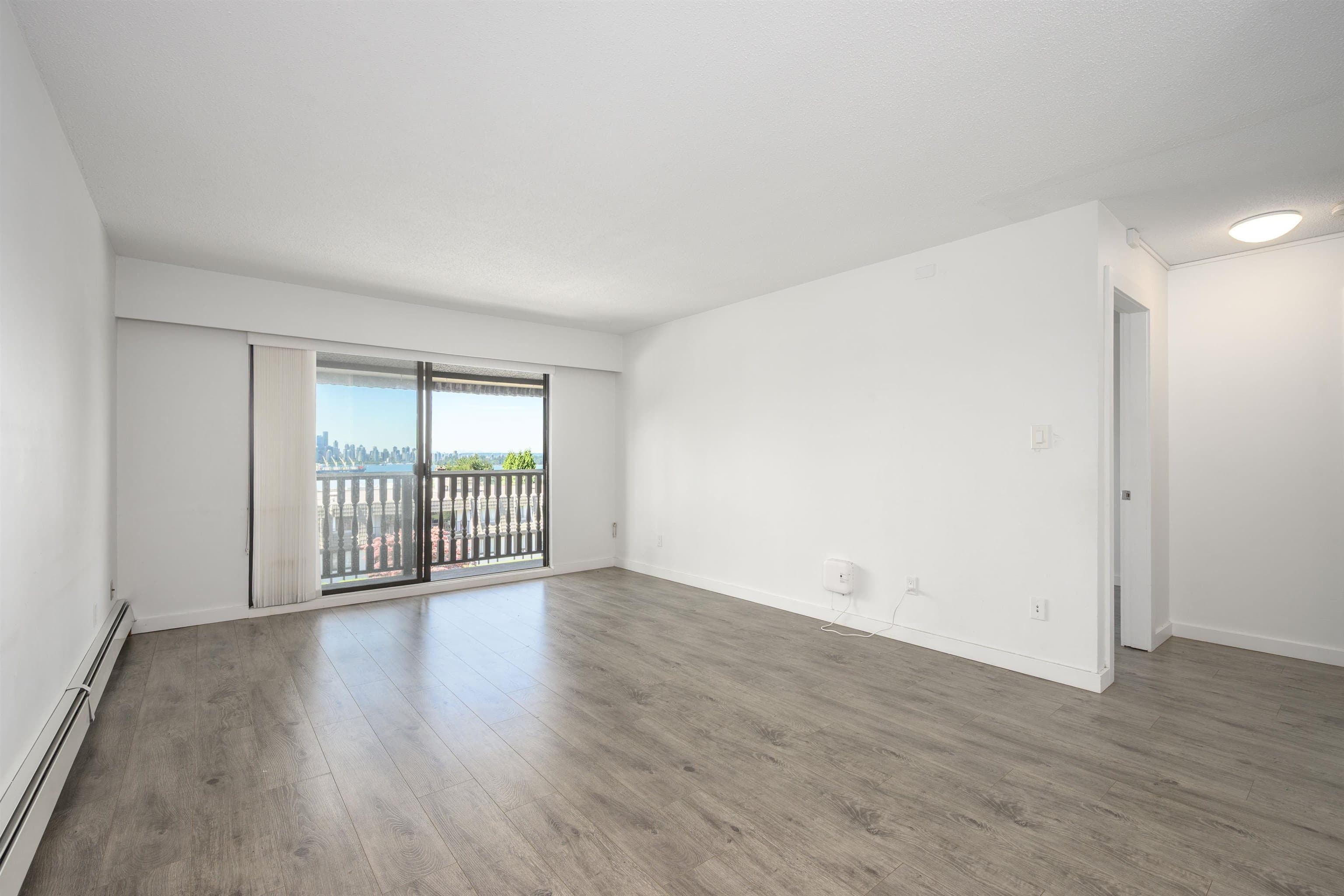 305 - 310 W 3rd Street, North Vancouver, V7M 1G4 — photo 3
