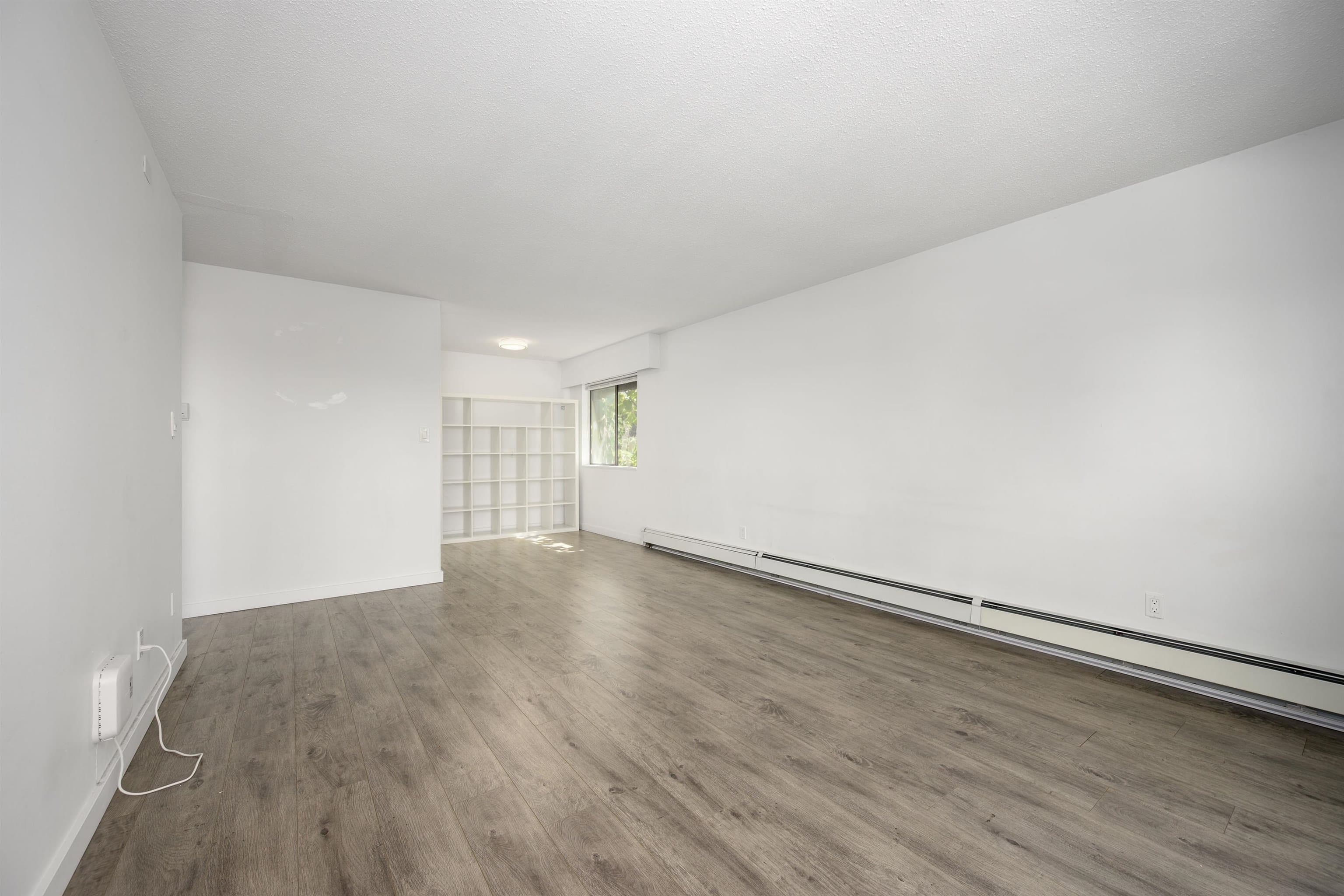305 - 310 W 3rd Street, North Vancouver, V7M 1G4 — photo 4