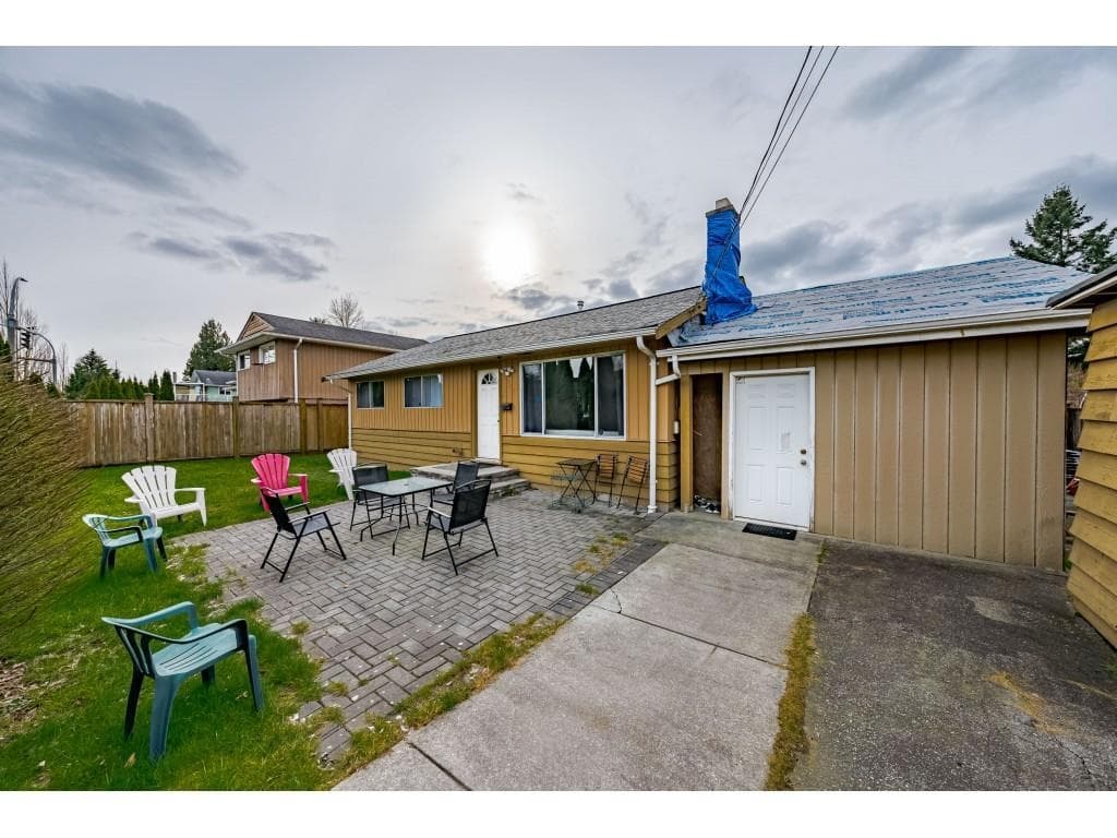 2745 Coast Meridian Road, Port Coquitlam, V3B 3M6 — photo 5