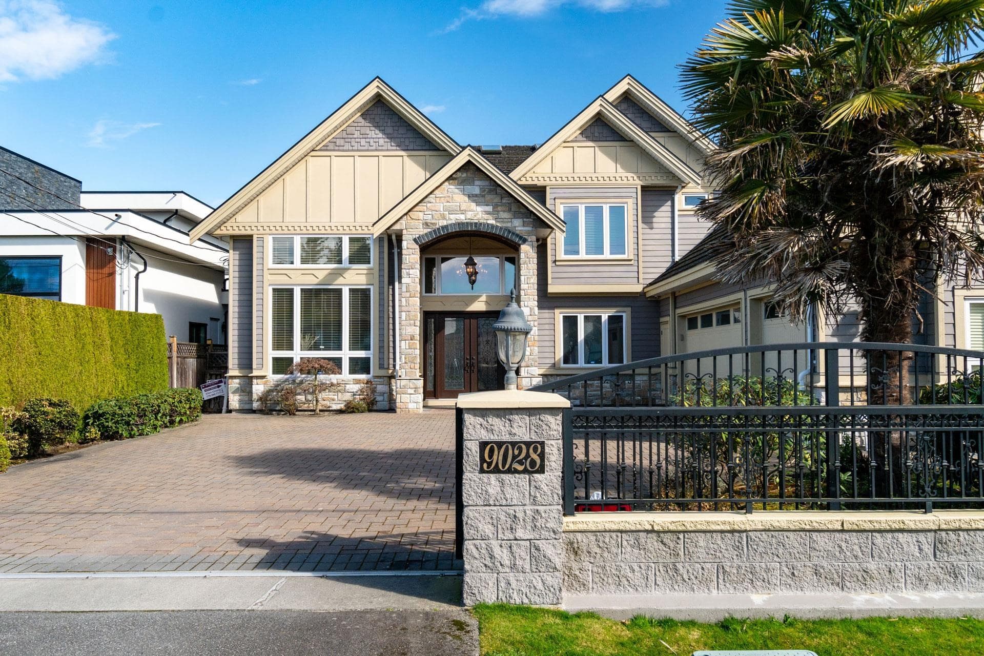 9028 Pinewell Crescent, Richmond