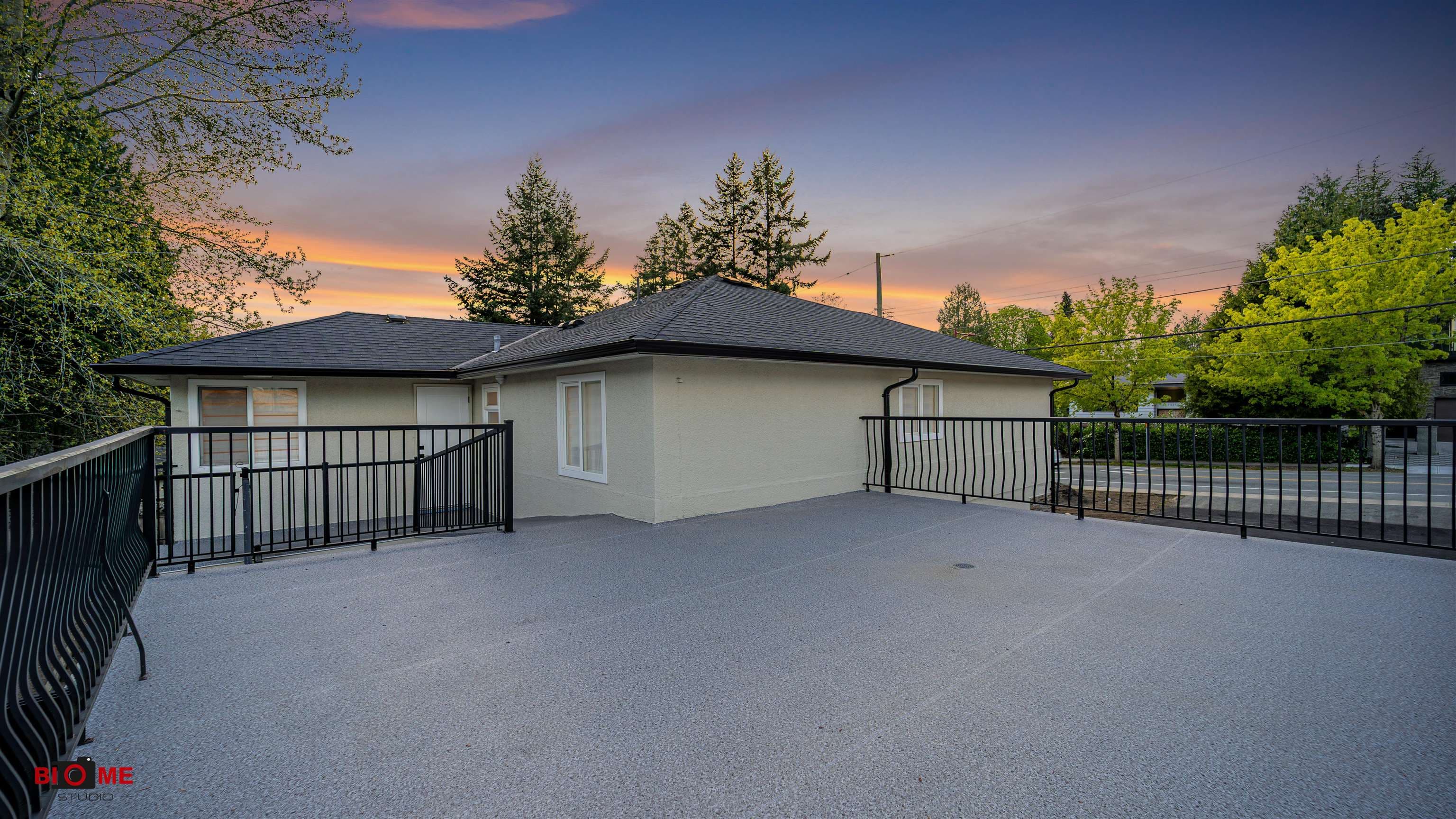 11238 82 Avenue, Delta, V4C 2B7 — photo 2