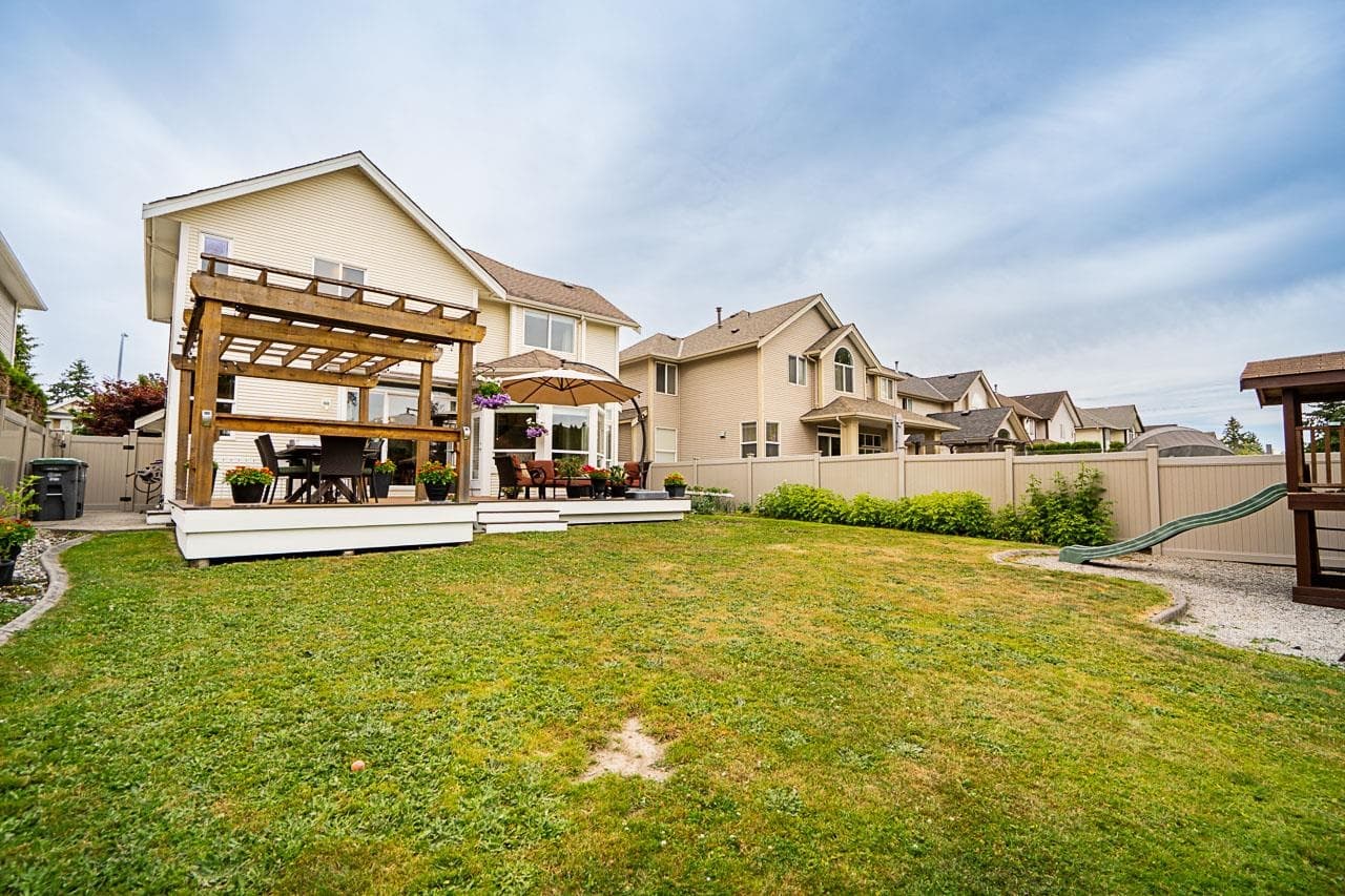14526 58 Avenue, Surrey, V3S 0Y5 — photo 3