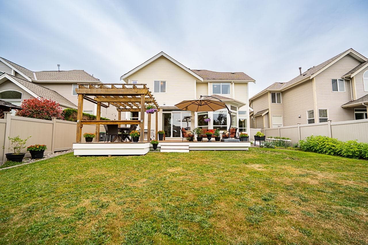 14526 58 Avenue, Surrey, V3S 0Y5 — photo 4